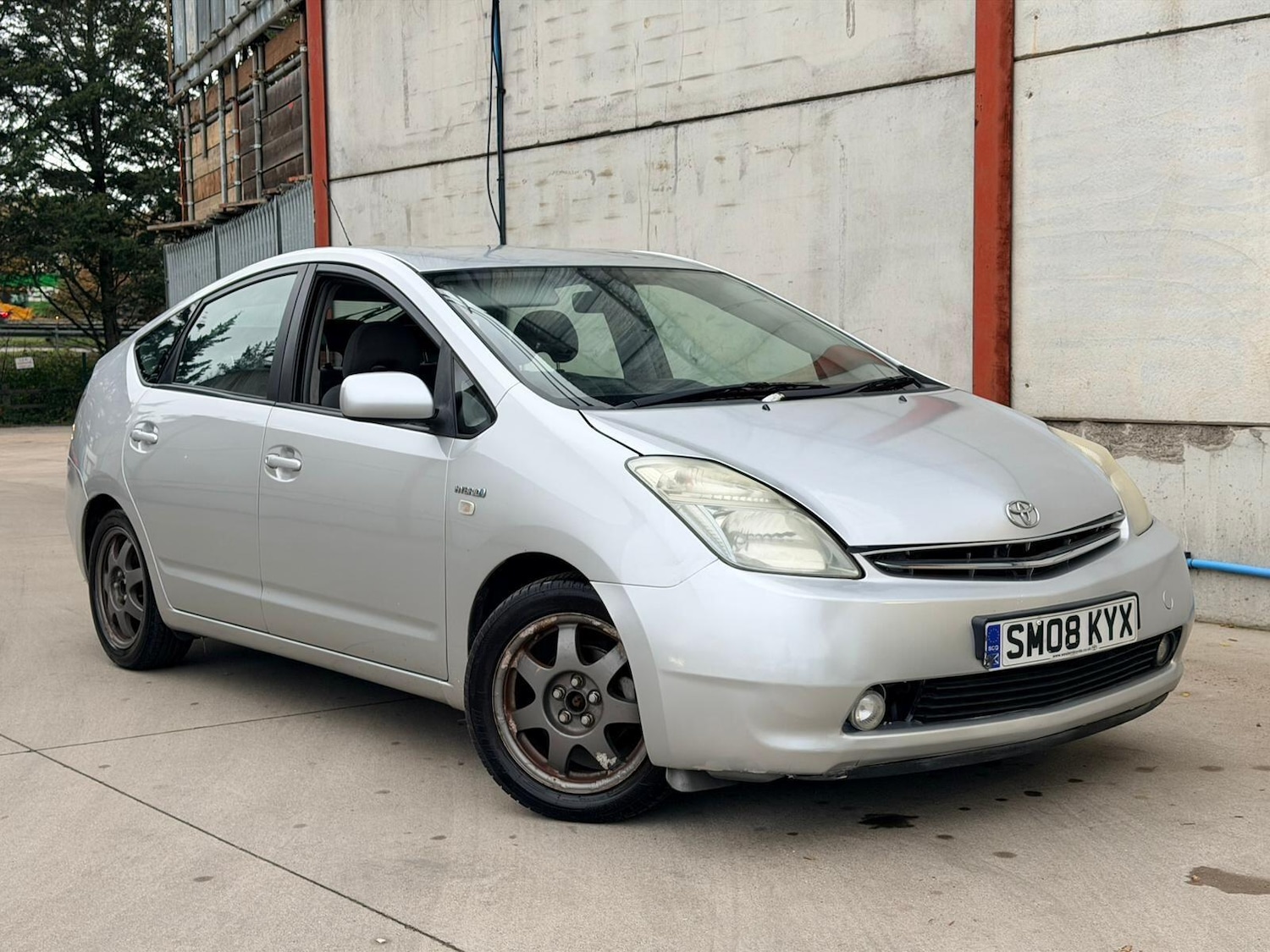 Used Toyota Prius for sale - 76484859: Photo 2