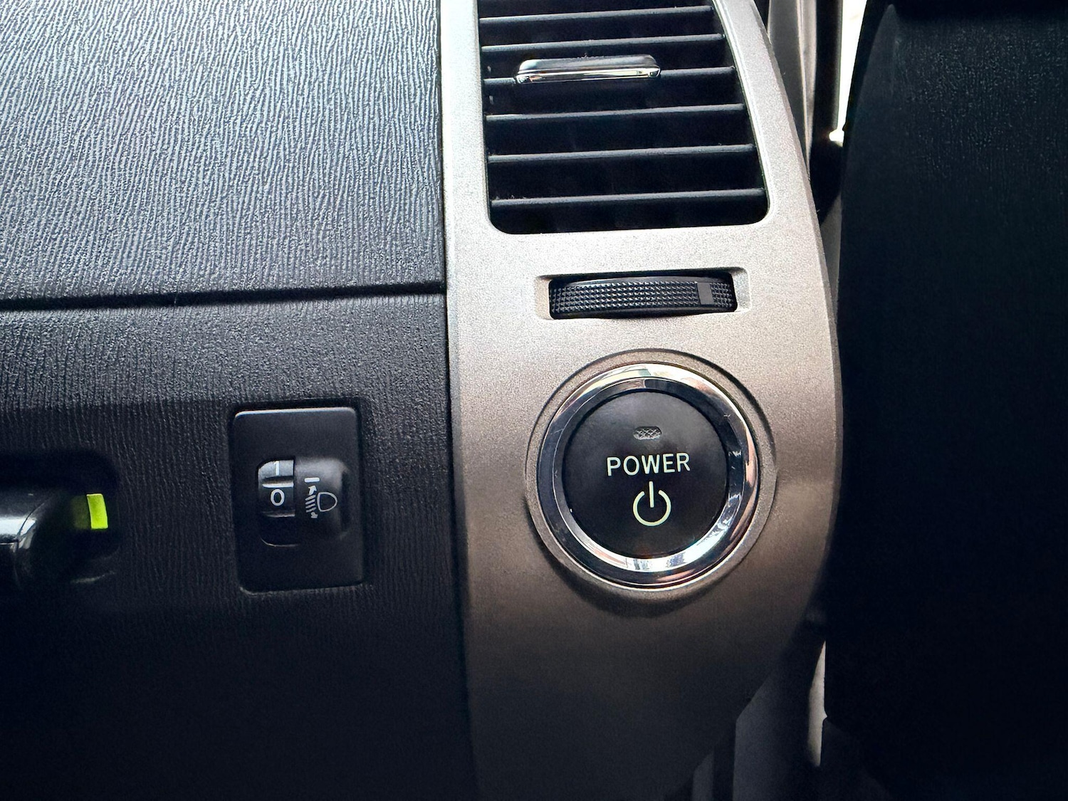 Used Toyota Prius for sale - 76484859: Photo 25