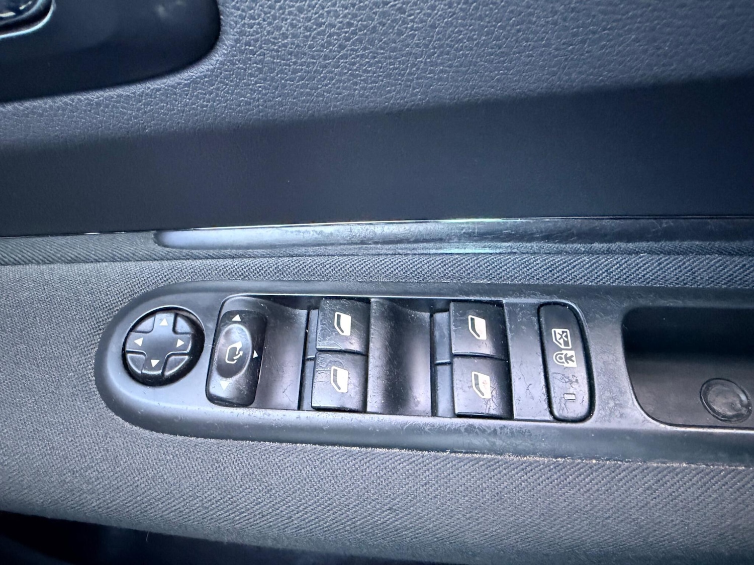 Used Peugeot 3008 2014 for sale - 78046841: Photo 26