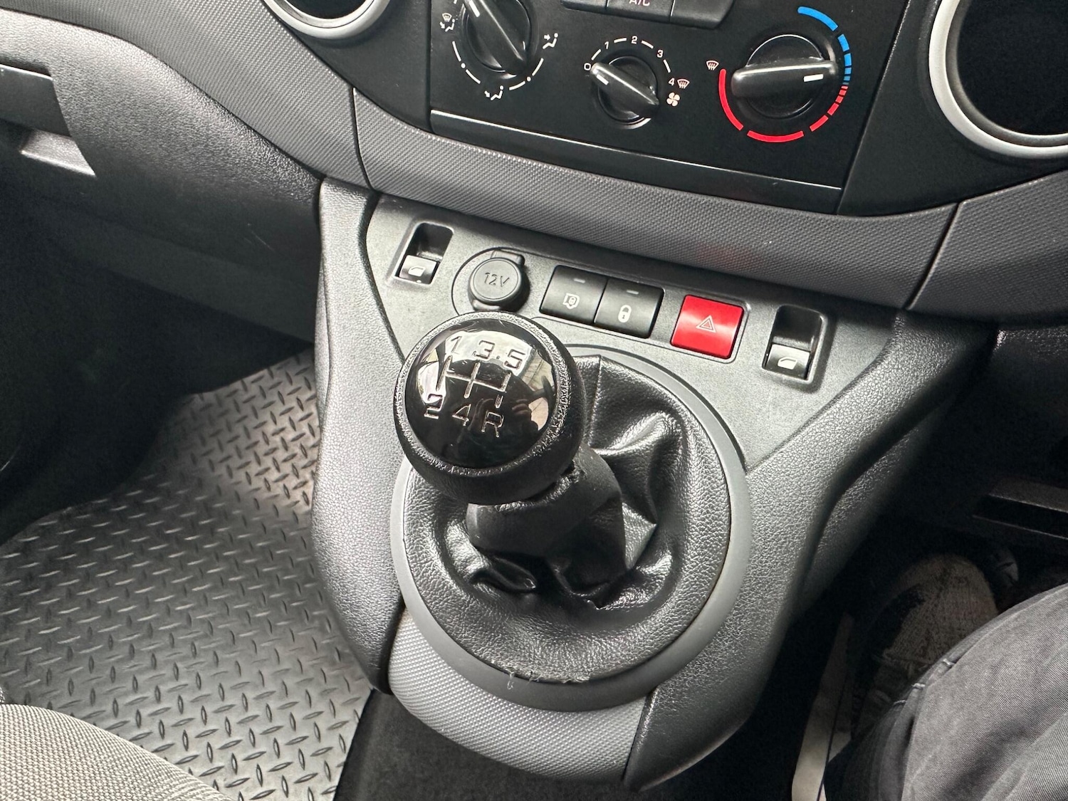 Used Peugeot Partner 2017 for sale - 76174681: Photo 20