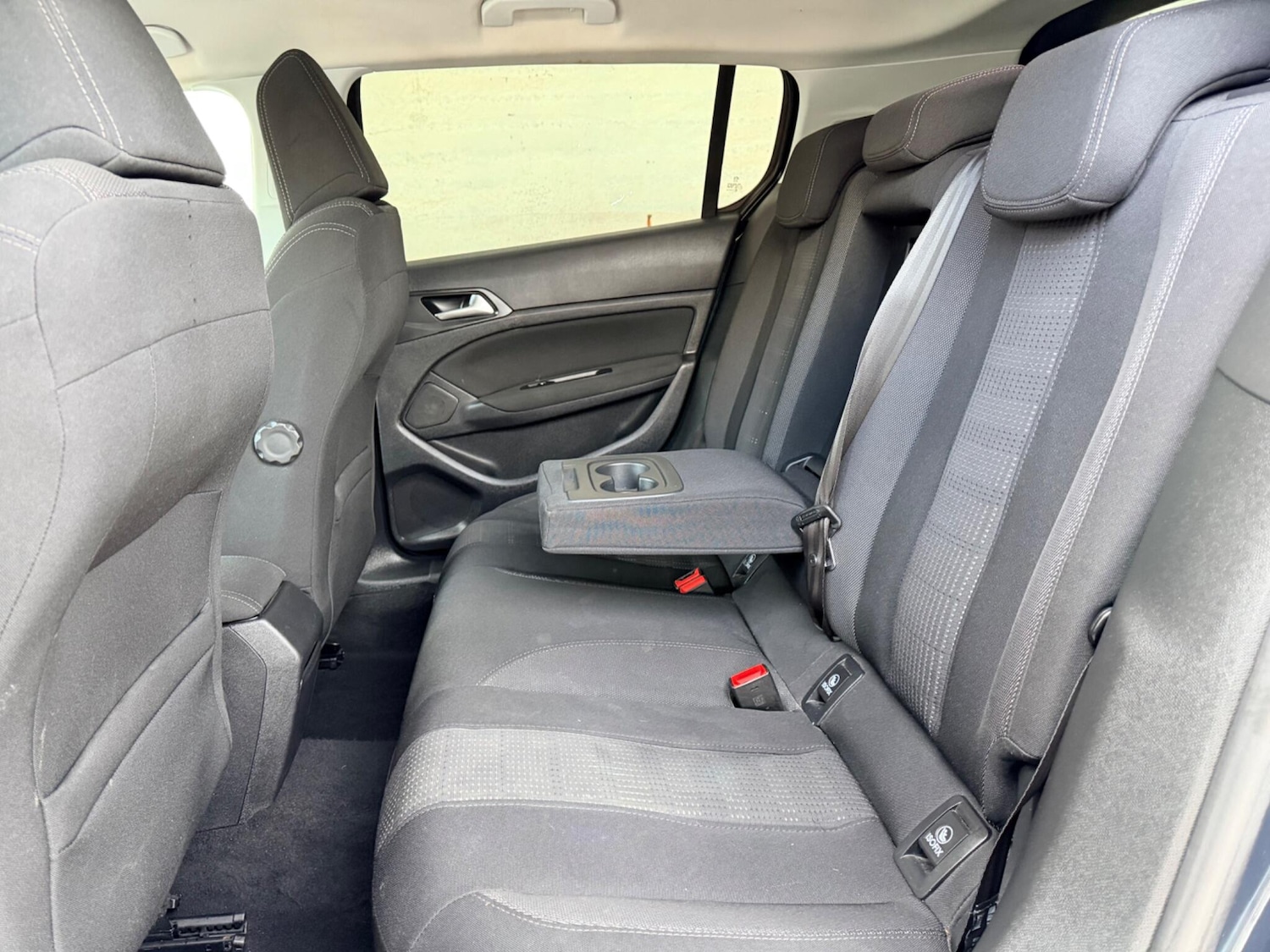 Used Peugeot 308 2016 for sale - 77330765: Photo 17