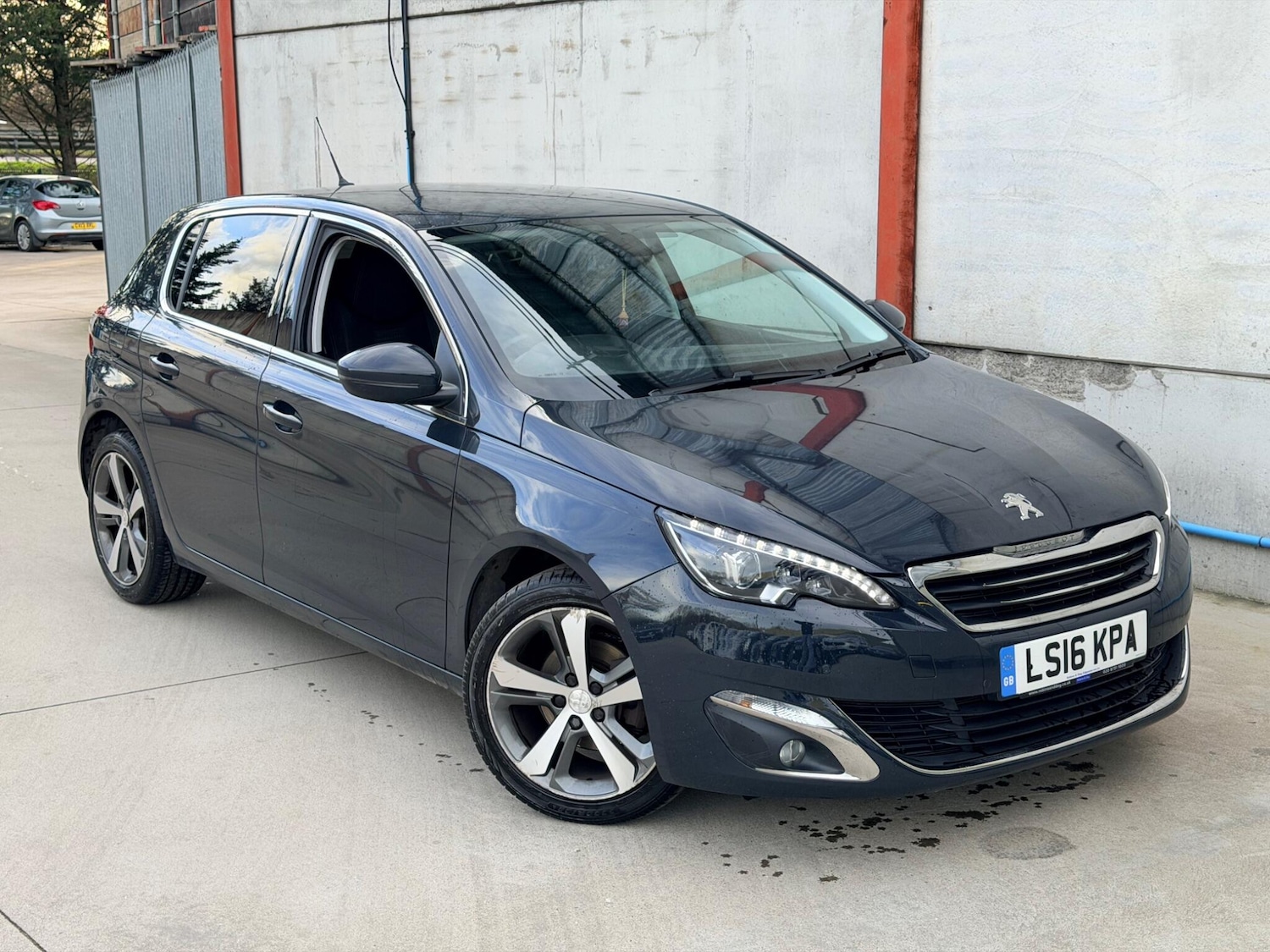Used Peugeot 308 2016 for sale - 77330765: Photo 2