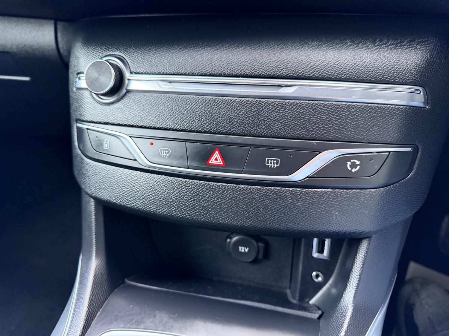 Used Peugeot 308 2016 for sale - 77330765: Photo 25