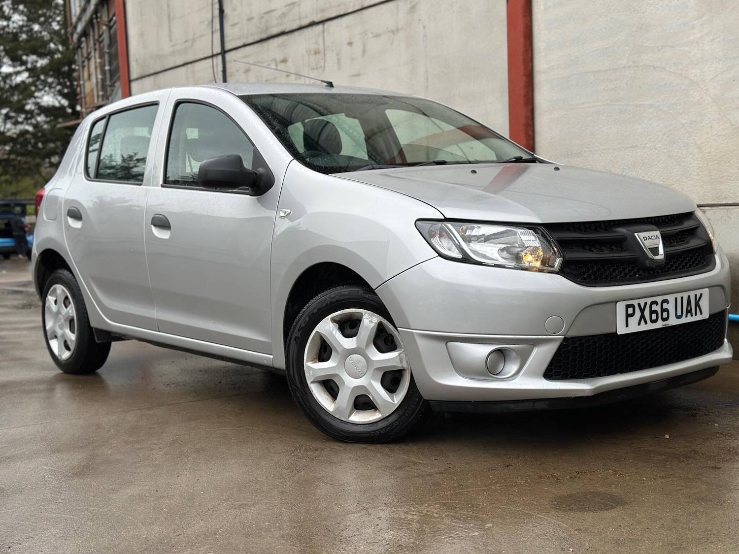 Used Dacia Sandero 2016 for sale - 78047276: Photo 2