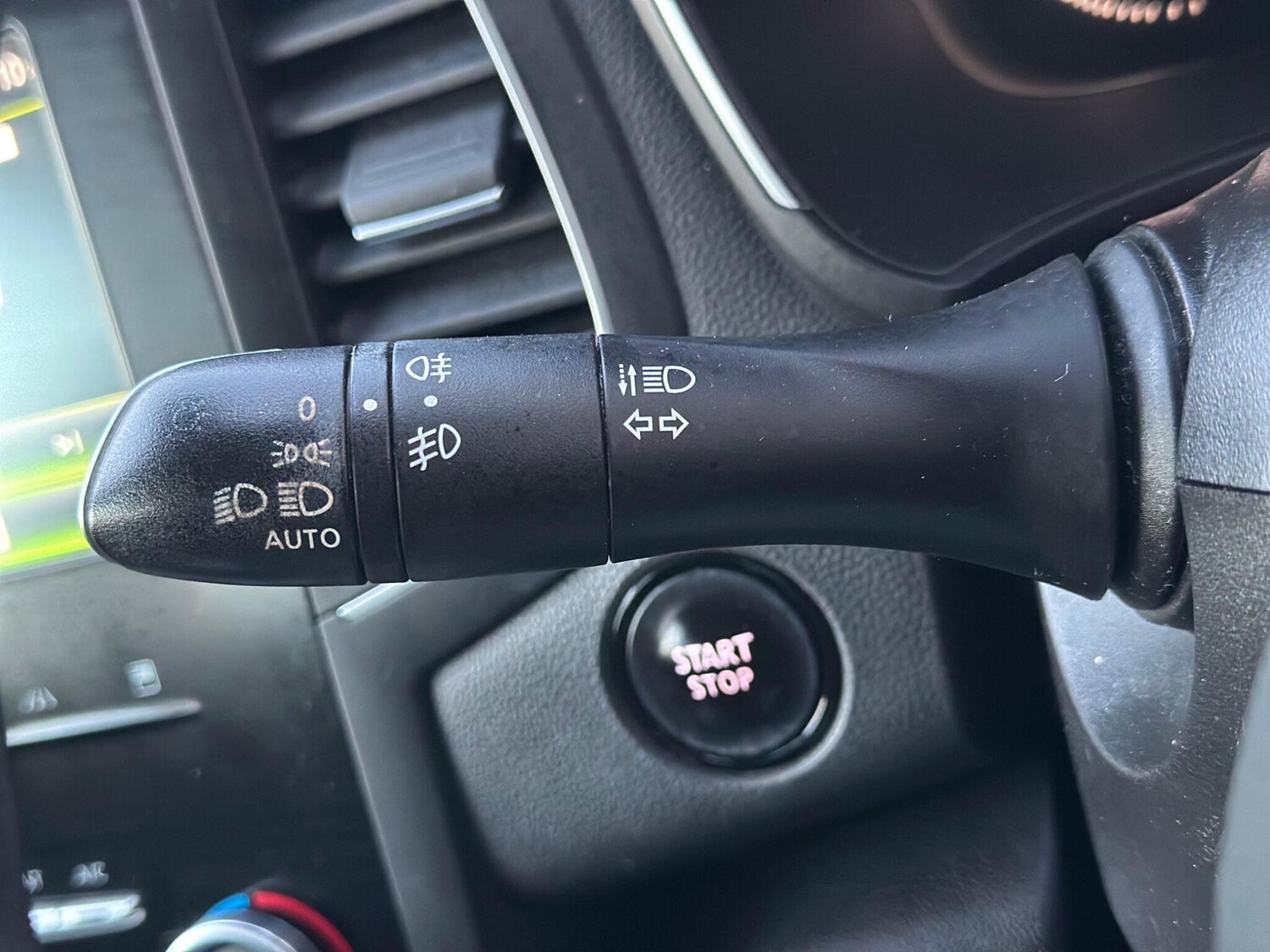 Used Renault Megane 2017 for sale - 78020178: Photo 25