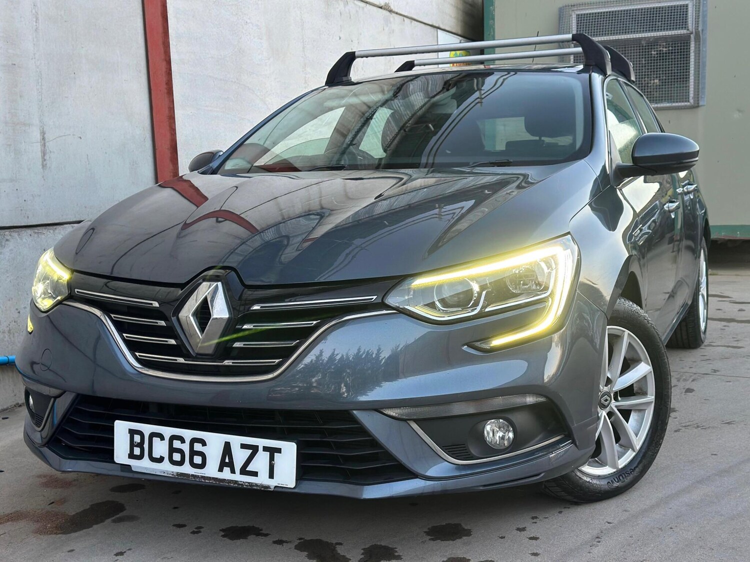 Used Renault Megane 2017 for sale - 78020178: Photo 9
