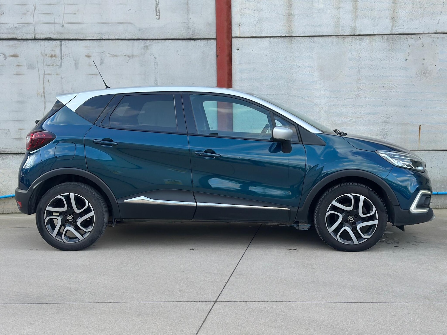 Used Renault Captur 2018 for sale - 77559729: Photo 10