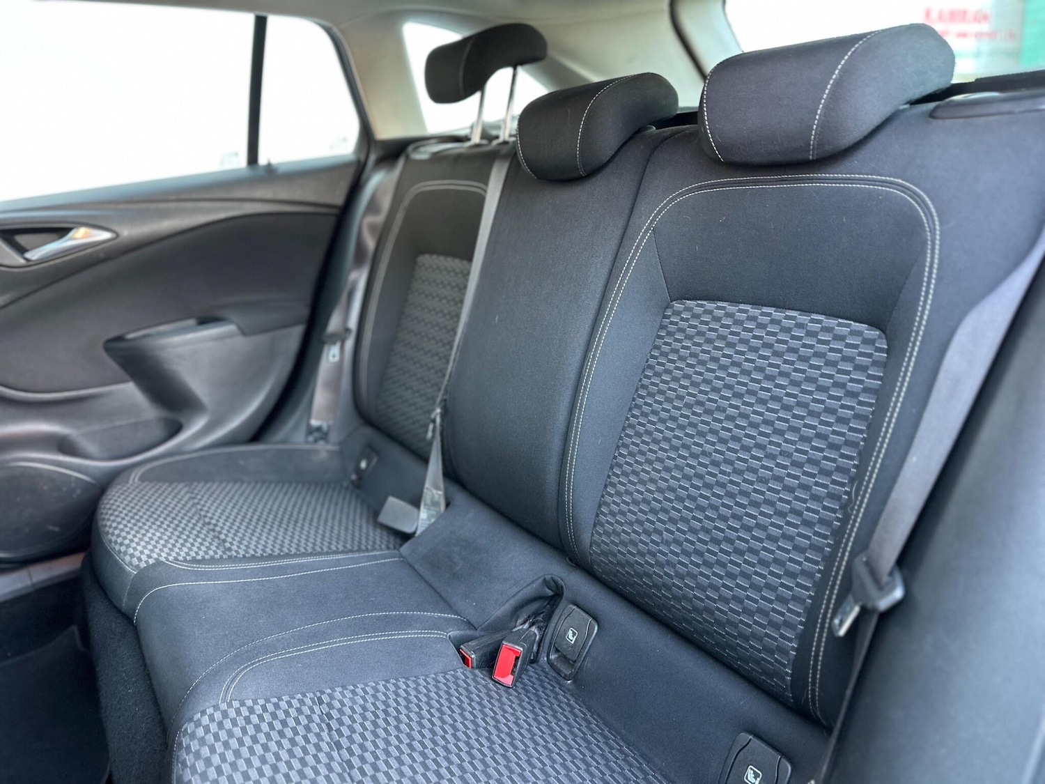 Used Vauxhall Astra for sale - 77958443: Photo 15