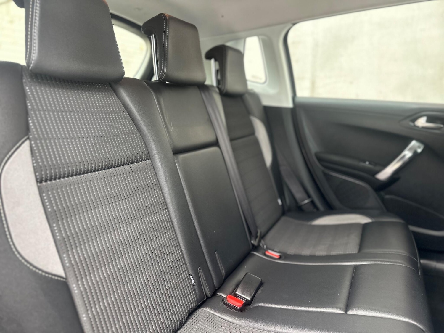 Used Peugeot 2008 for sale - 77709395: Photo 15