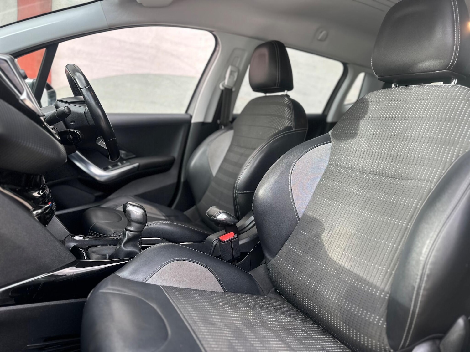 Used Peugeot 2008 for sale - 77709395: Photo 26