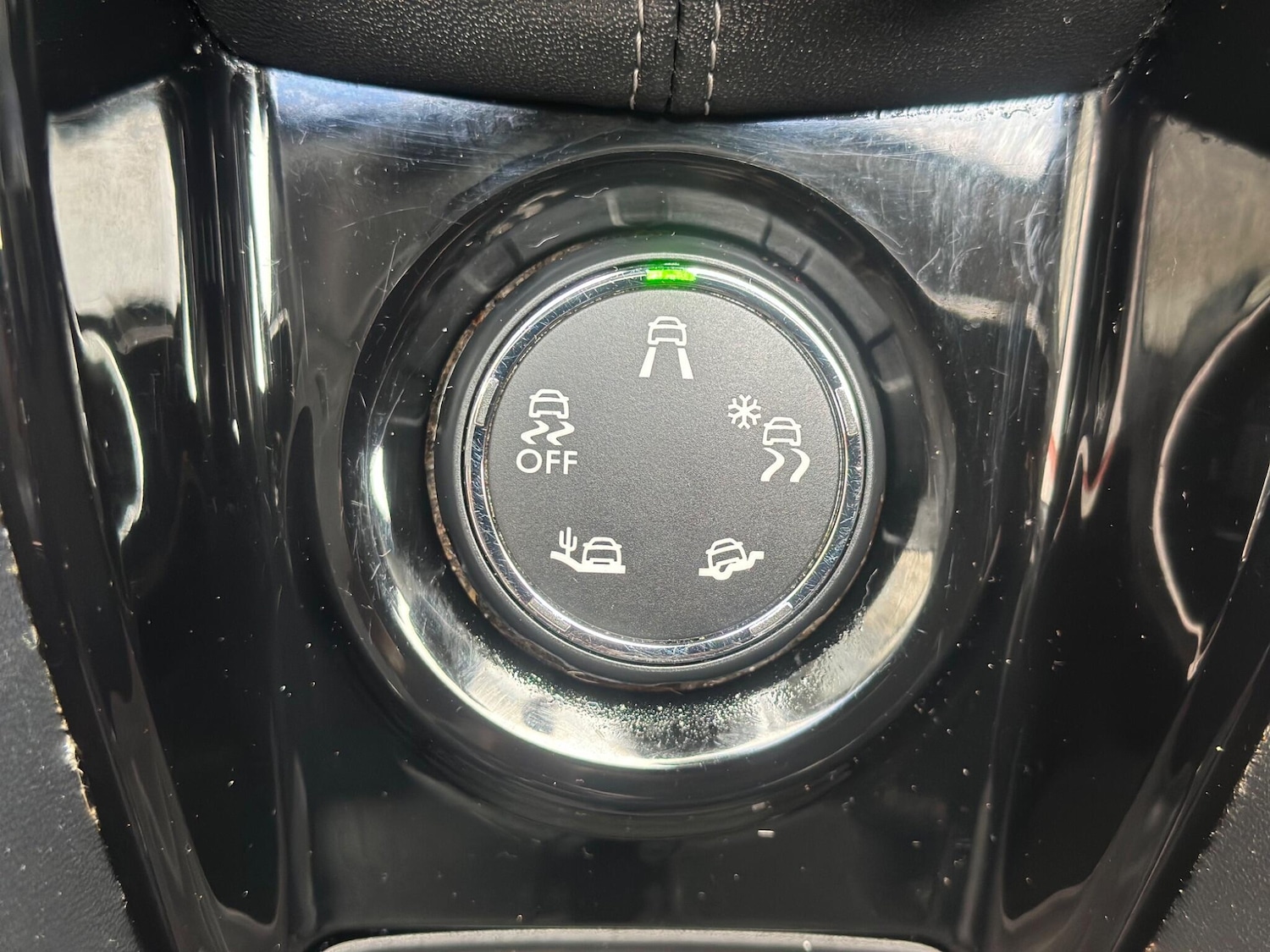 Used Peugeot 2008 for sale - 77709395: Photo 27