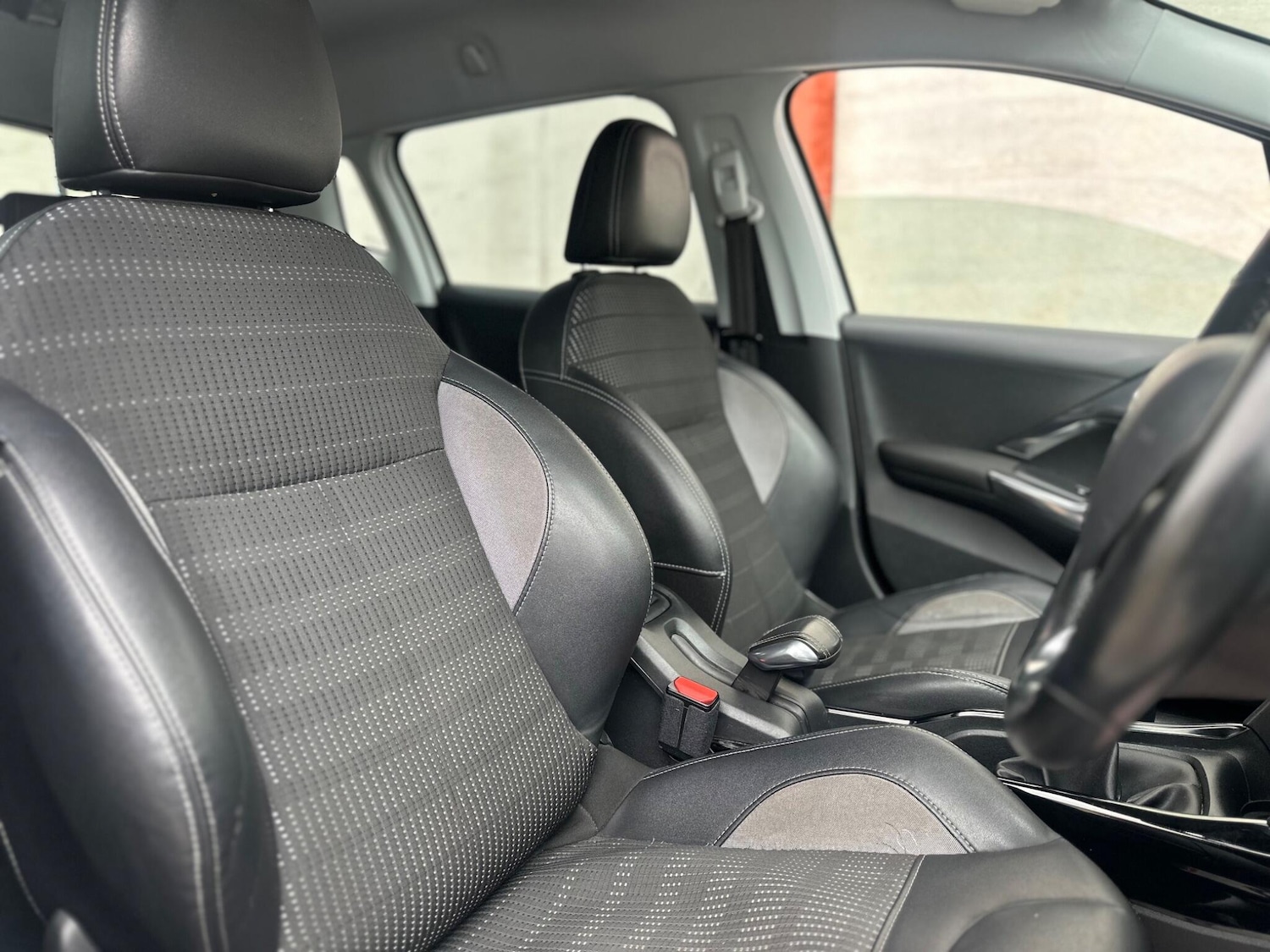 Used Peugeot 2008 2016 for sale - 77633345: Photo 14