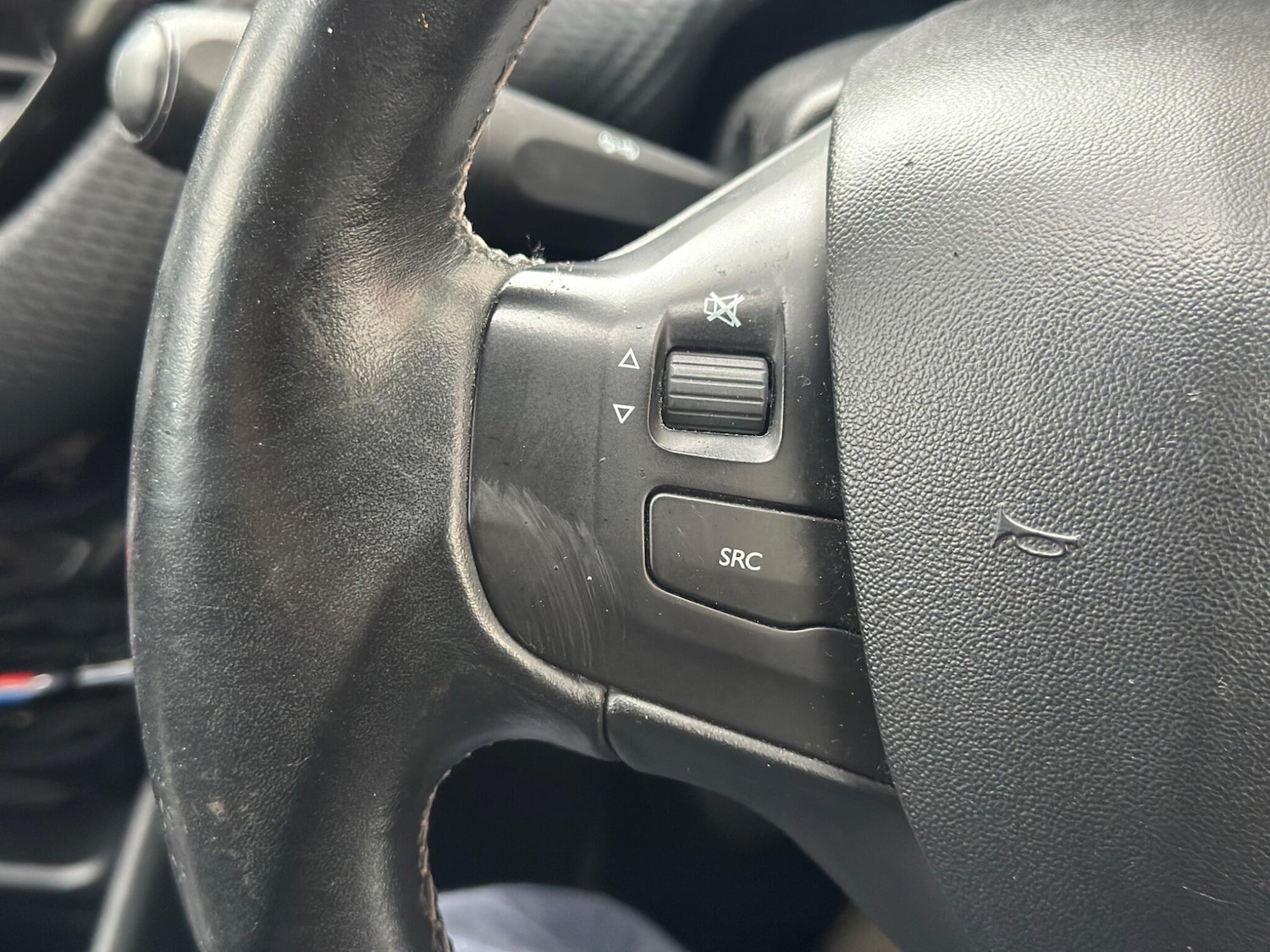 Used Peugeot 2008 2016 for sale - 77633345: Photo 21