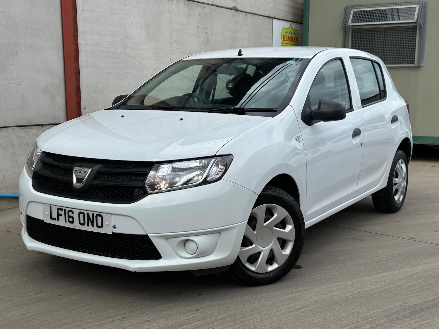 Used Dacia Sandero 2016 for sale - 76441115: Photo 12