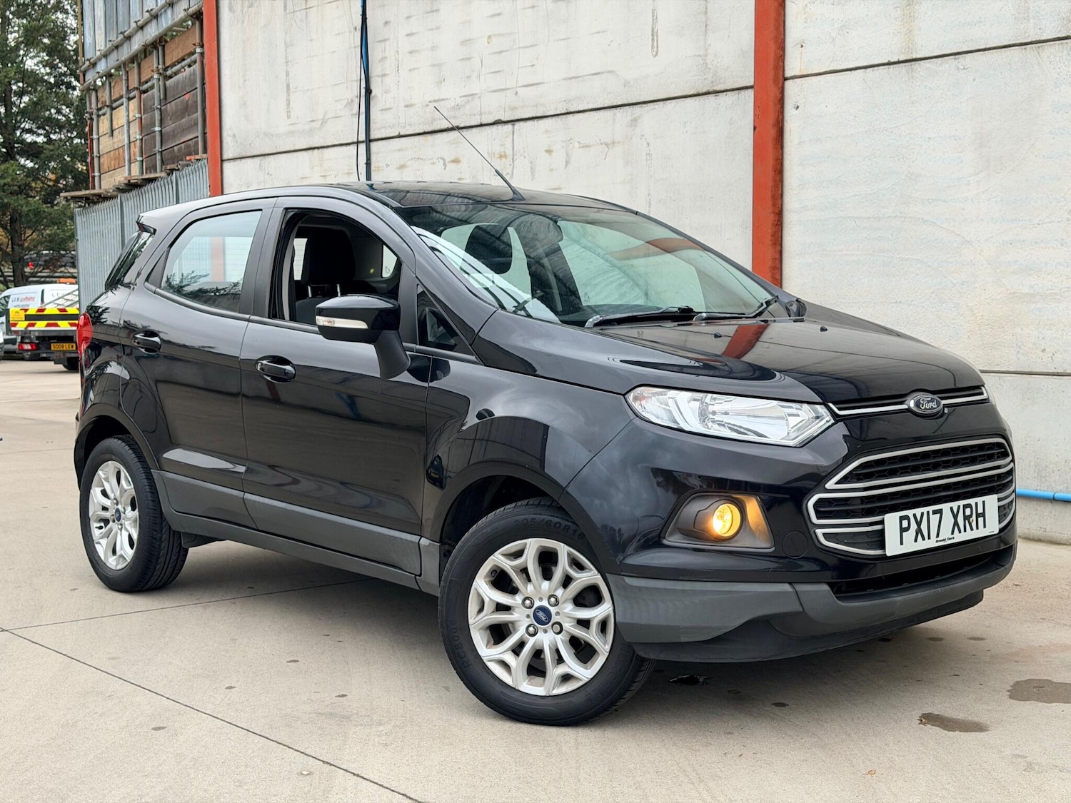 Used Ford Ecosport 2017 for sale - 76484812: Photo 2