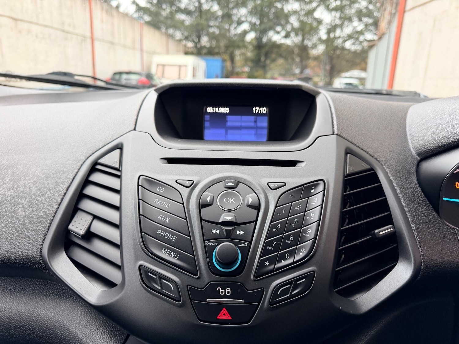 Used Ford Ecosport 2017 for sale - 76484812: Photo 24