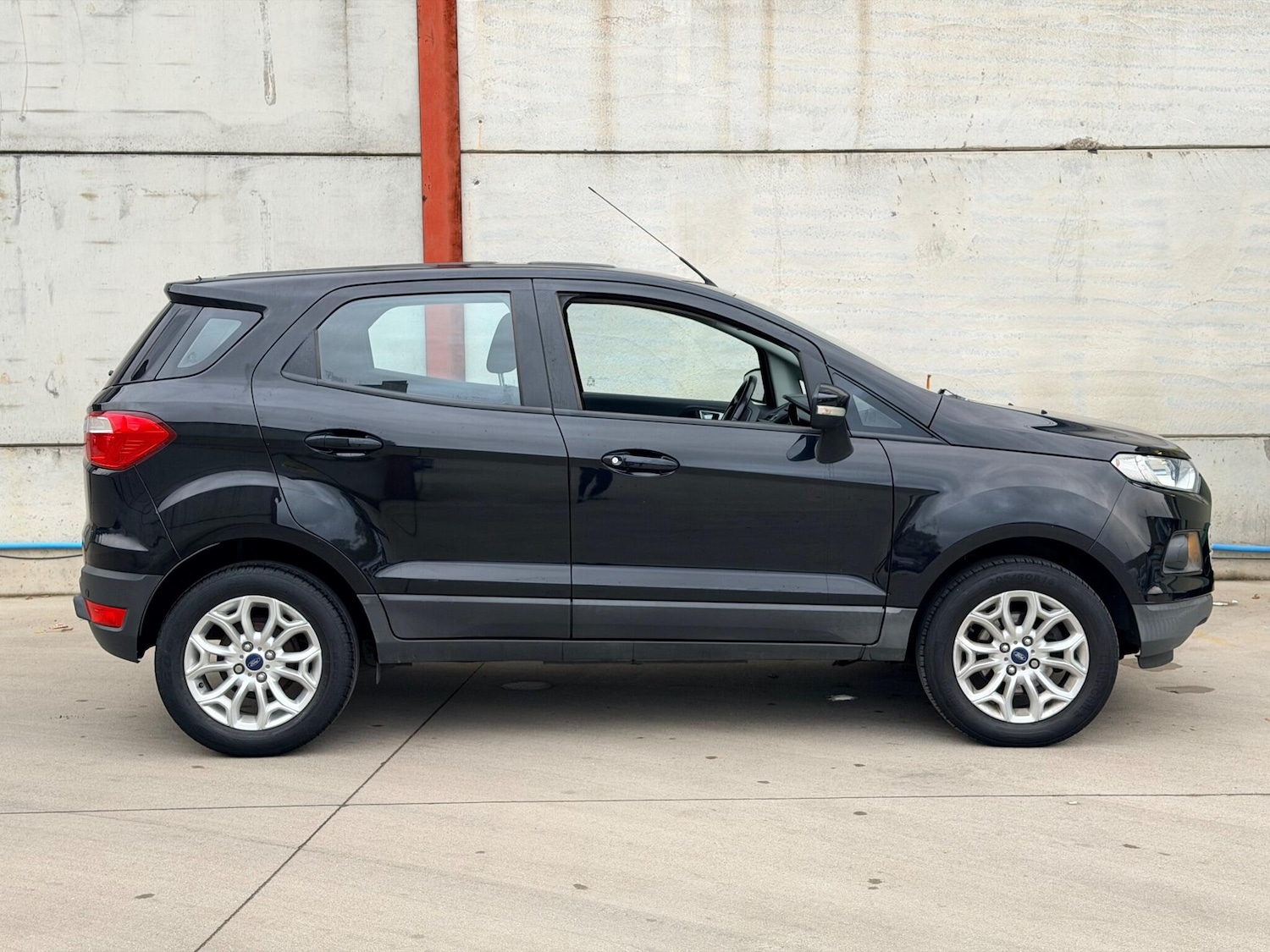 Used Ford Ecosport 2017 for sale - 76484812: Photo 3