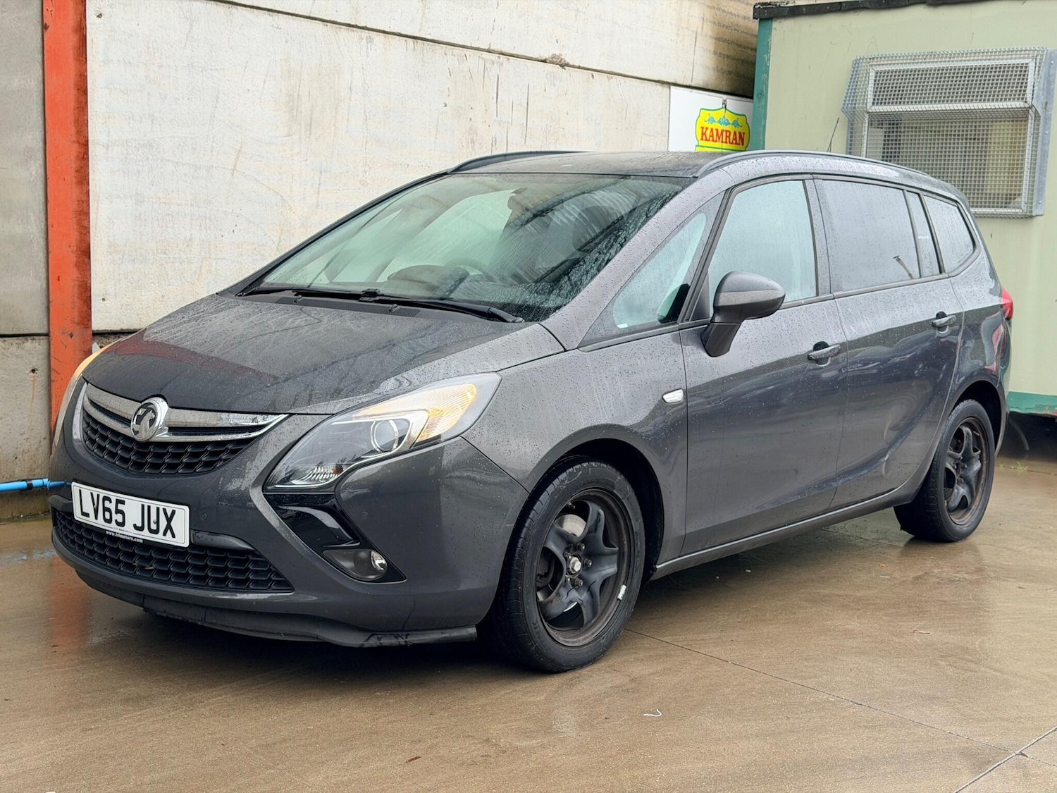 Used Vauxhall Zafira Tourer for sale - 76765256: Photo 11