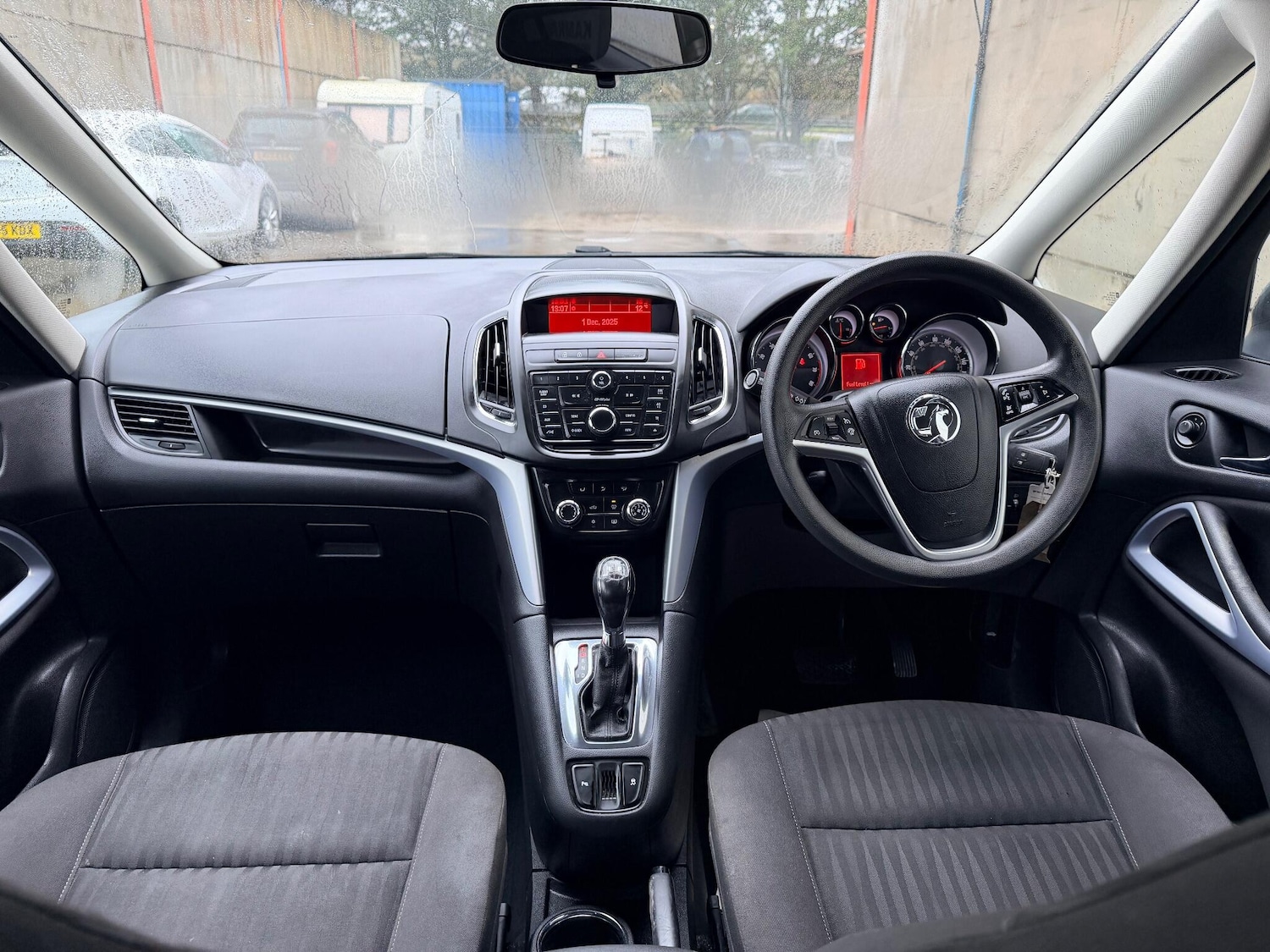 Used Vauxhall Zafira Tourer for sale - 76765256: Photo 16