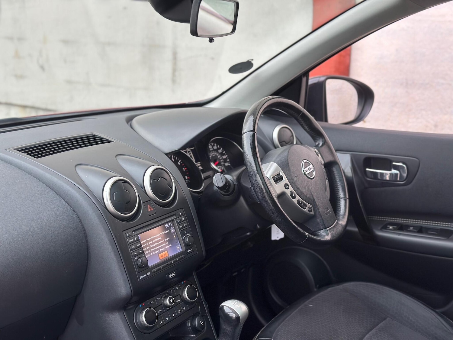 Used Nissan Qashqai 2013 for sale - 76348841: Photo 11