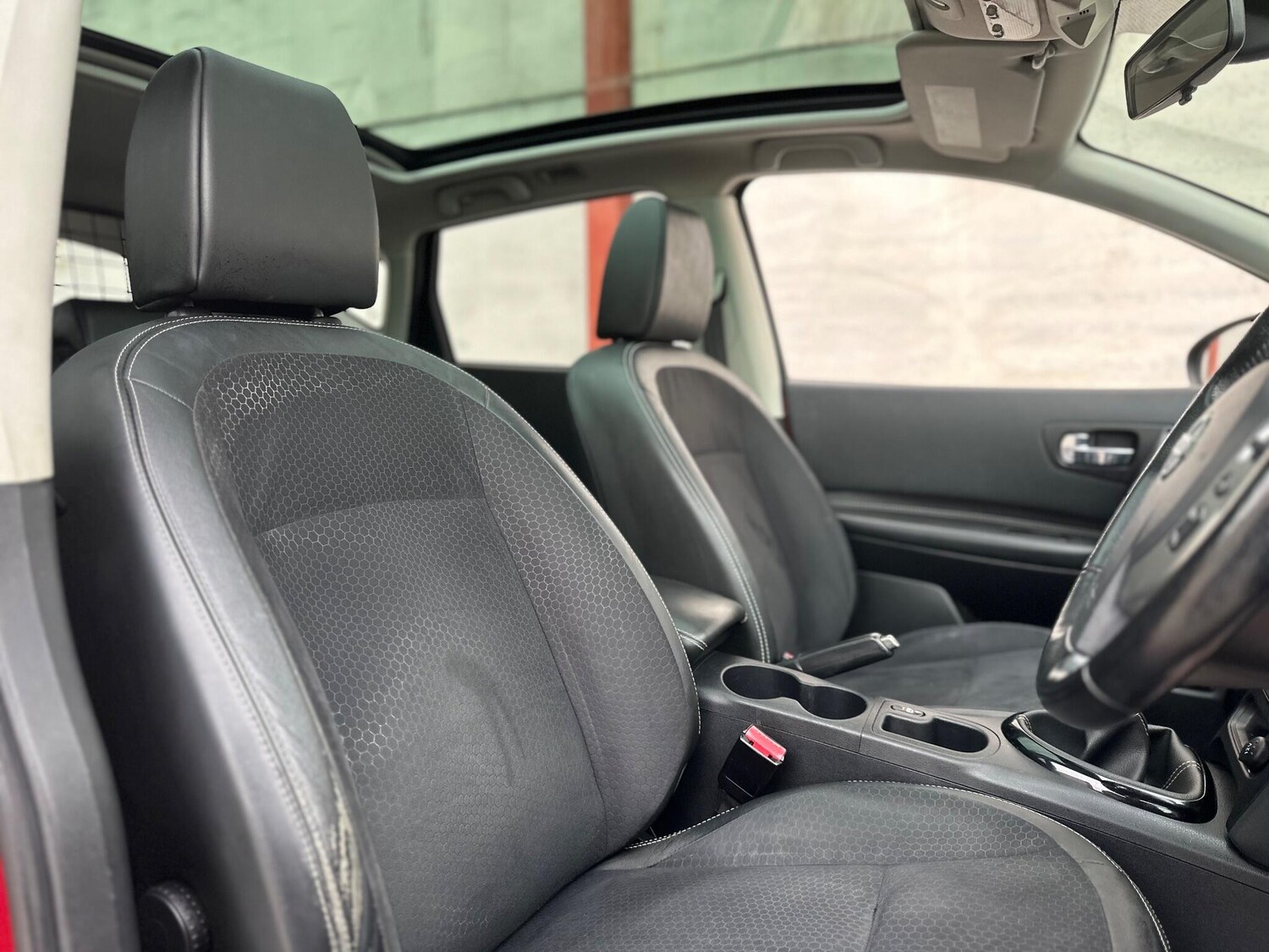 Used Nissan Qashqai 2013 for sale - 76348841: Photo 13