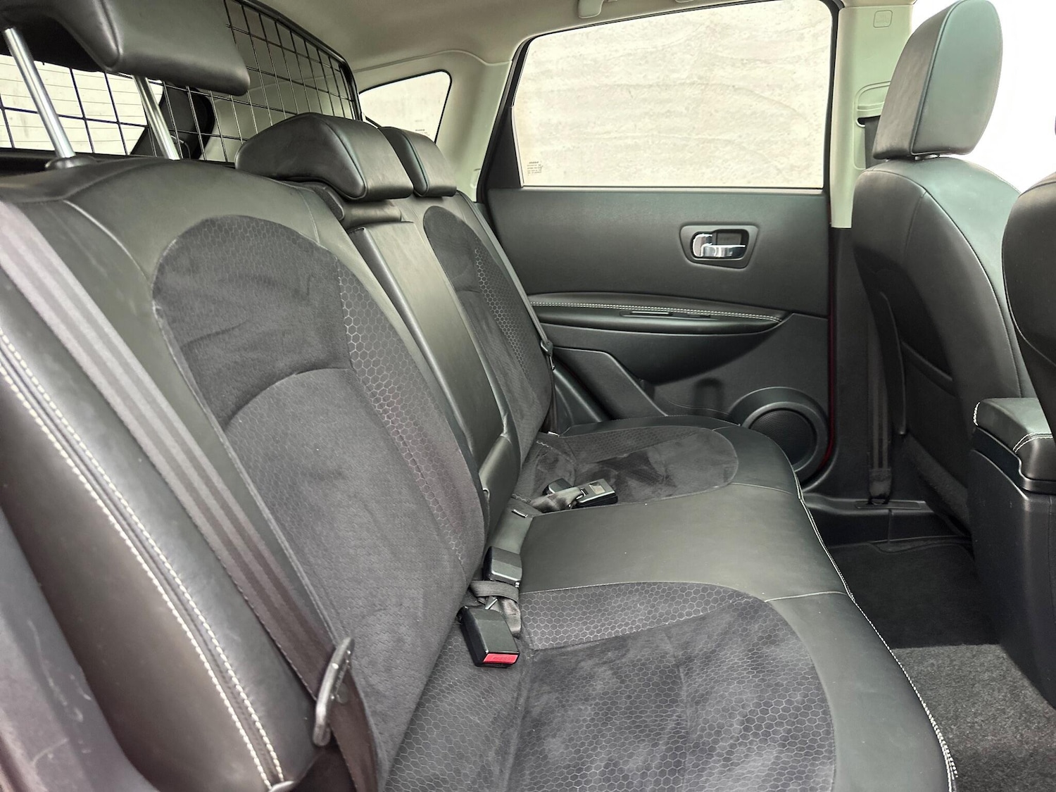 Used Nissan Qashqai 2013 for sale - 76348841: Photo 15