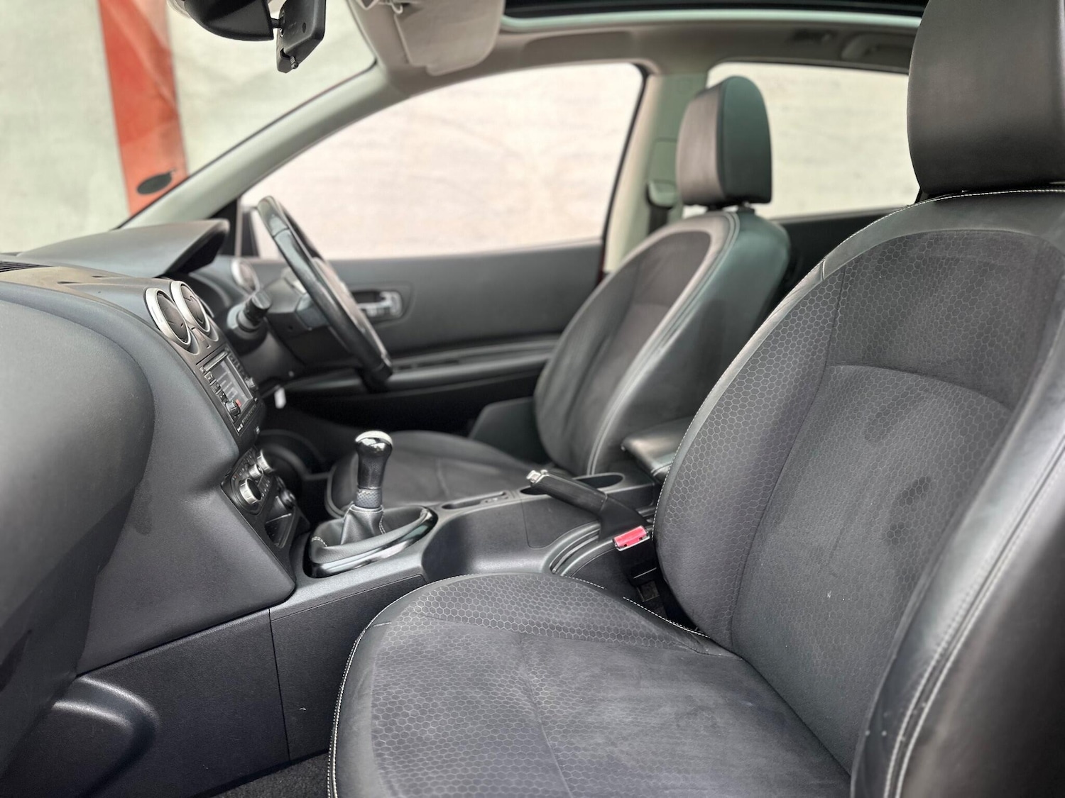 Used Nissan Qashqai 2013 for sale - 76348841: Photo 24