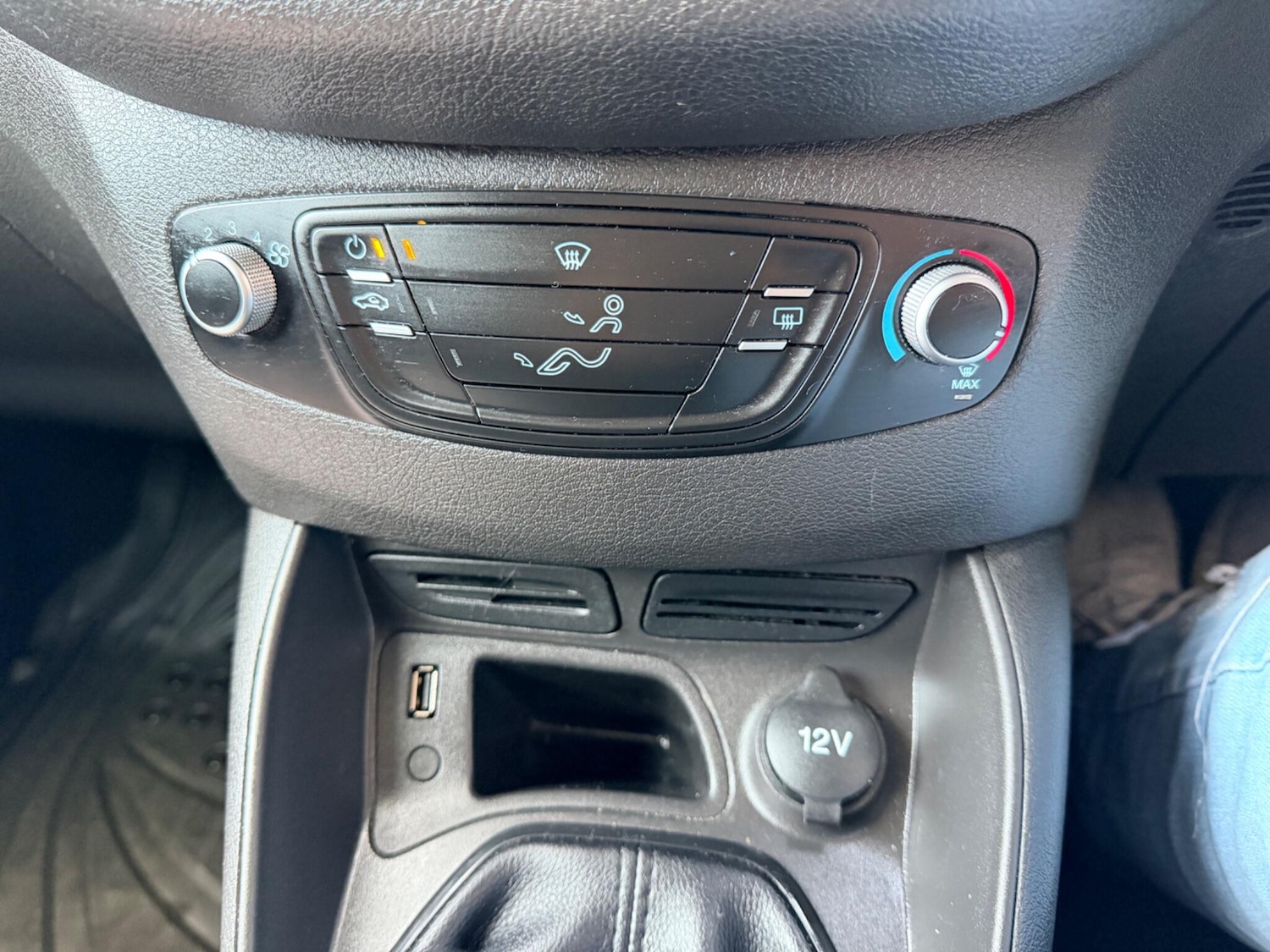 Used Ford Transit Courier 2018 for sale - 77304892: Photo 18