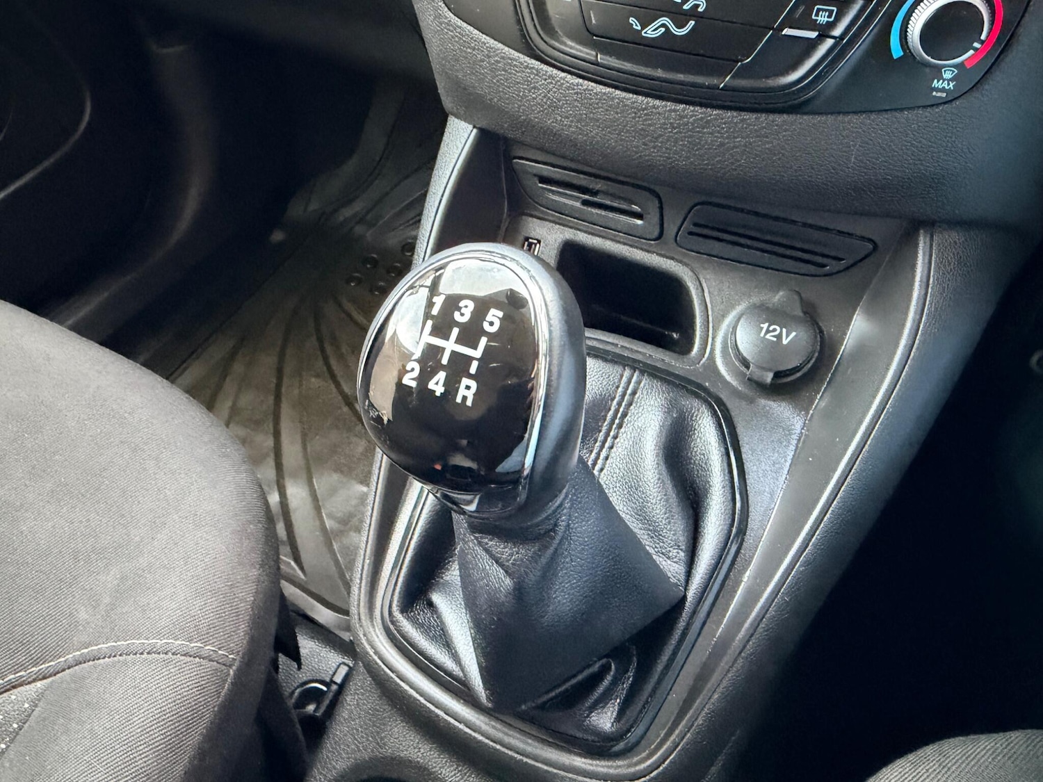 Used Ford Transit Courier 2018 for sale - 77304892: Photo 23