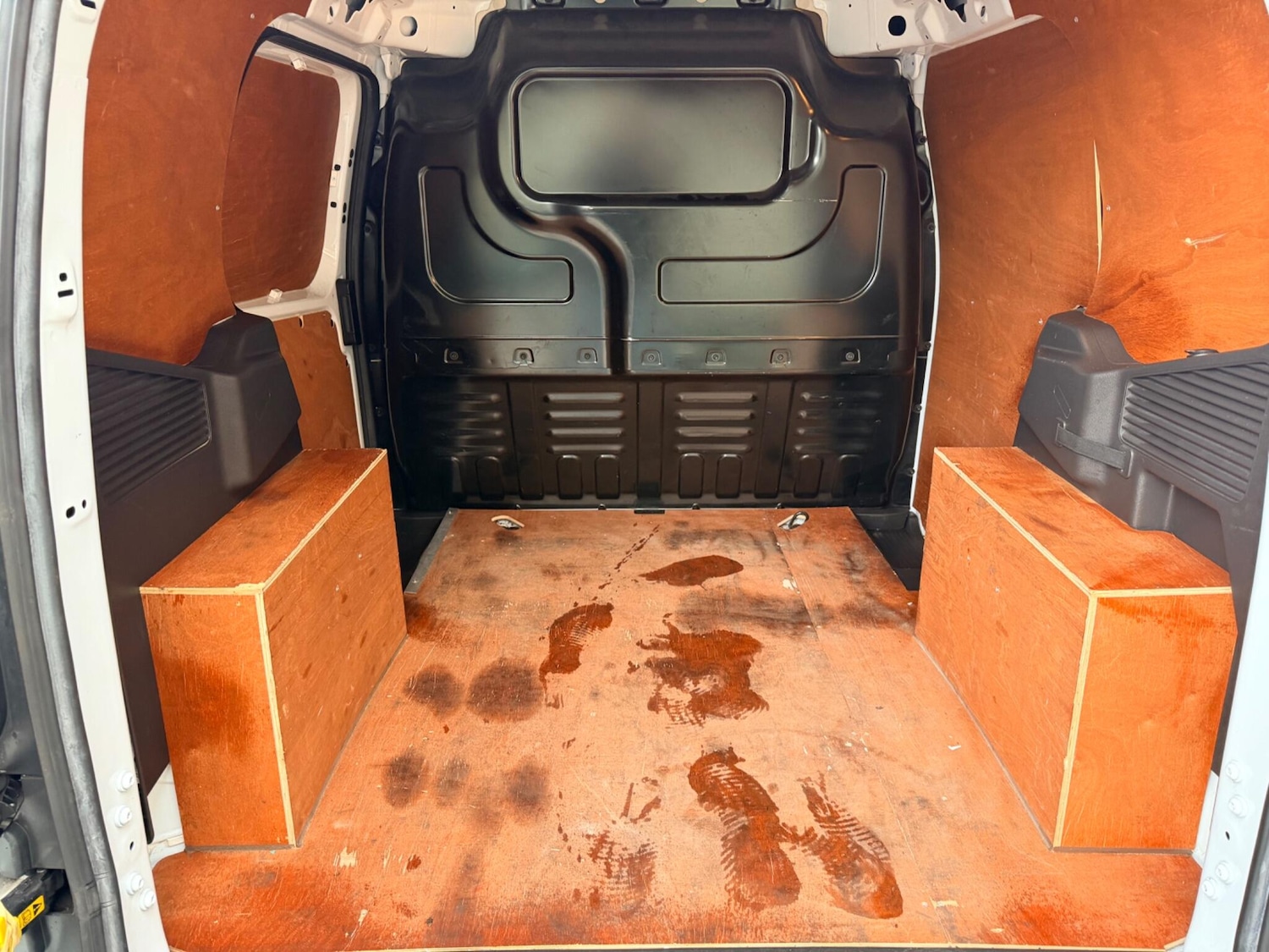 Used Ford Transit Courier 2018 for sale - 77304892: Photo 27