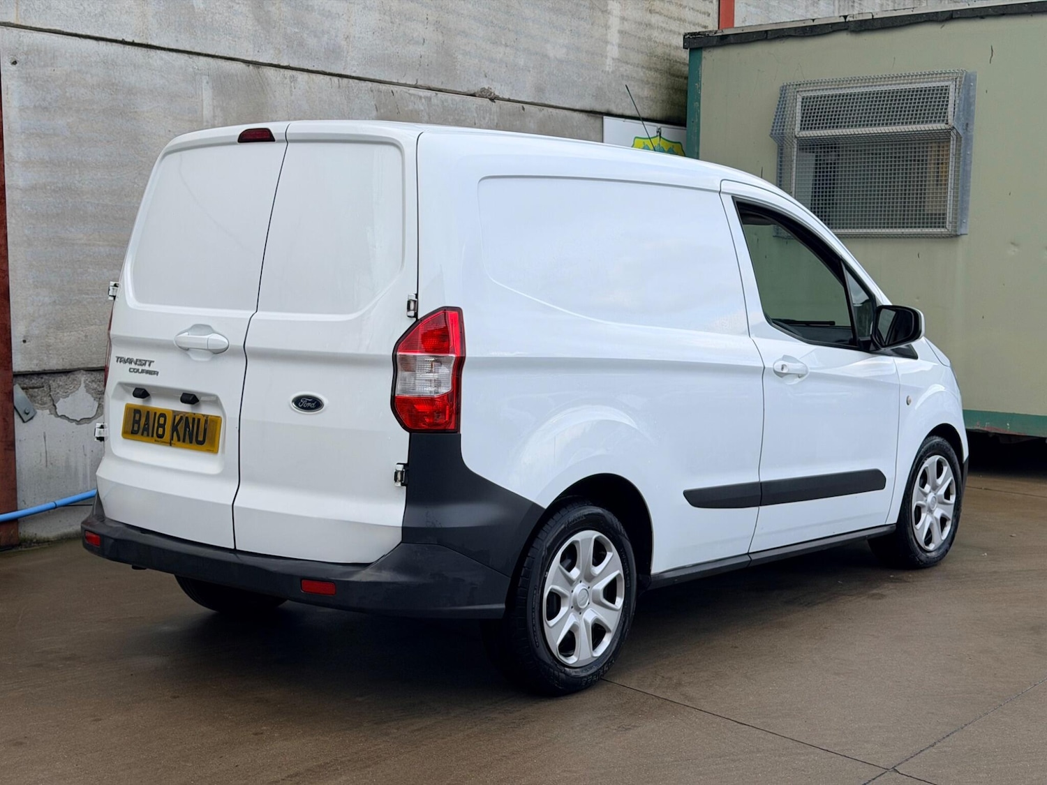 Used Ford Transit Courier 2018 for sale - 77304892: Photo 5