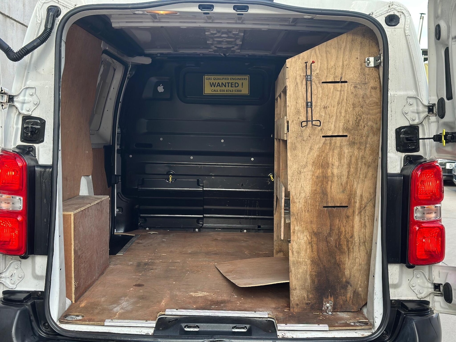 Used Peugeot Expert 2017 for sale - 77162782: Photo 28