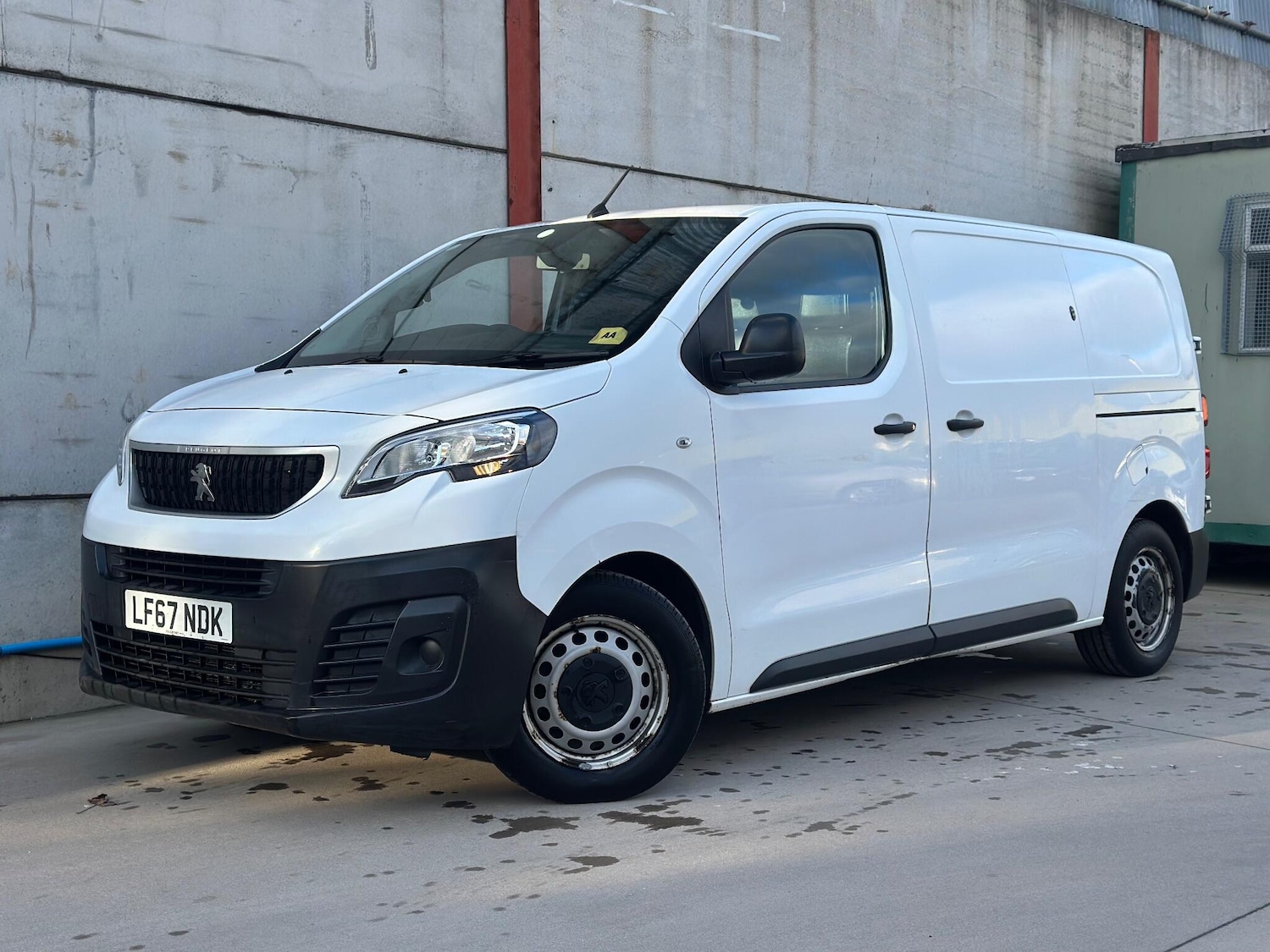 Used Peugeot Expert 2017 for sale - 77162782: Photo 4
