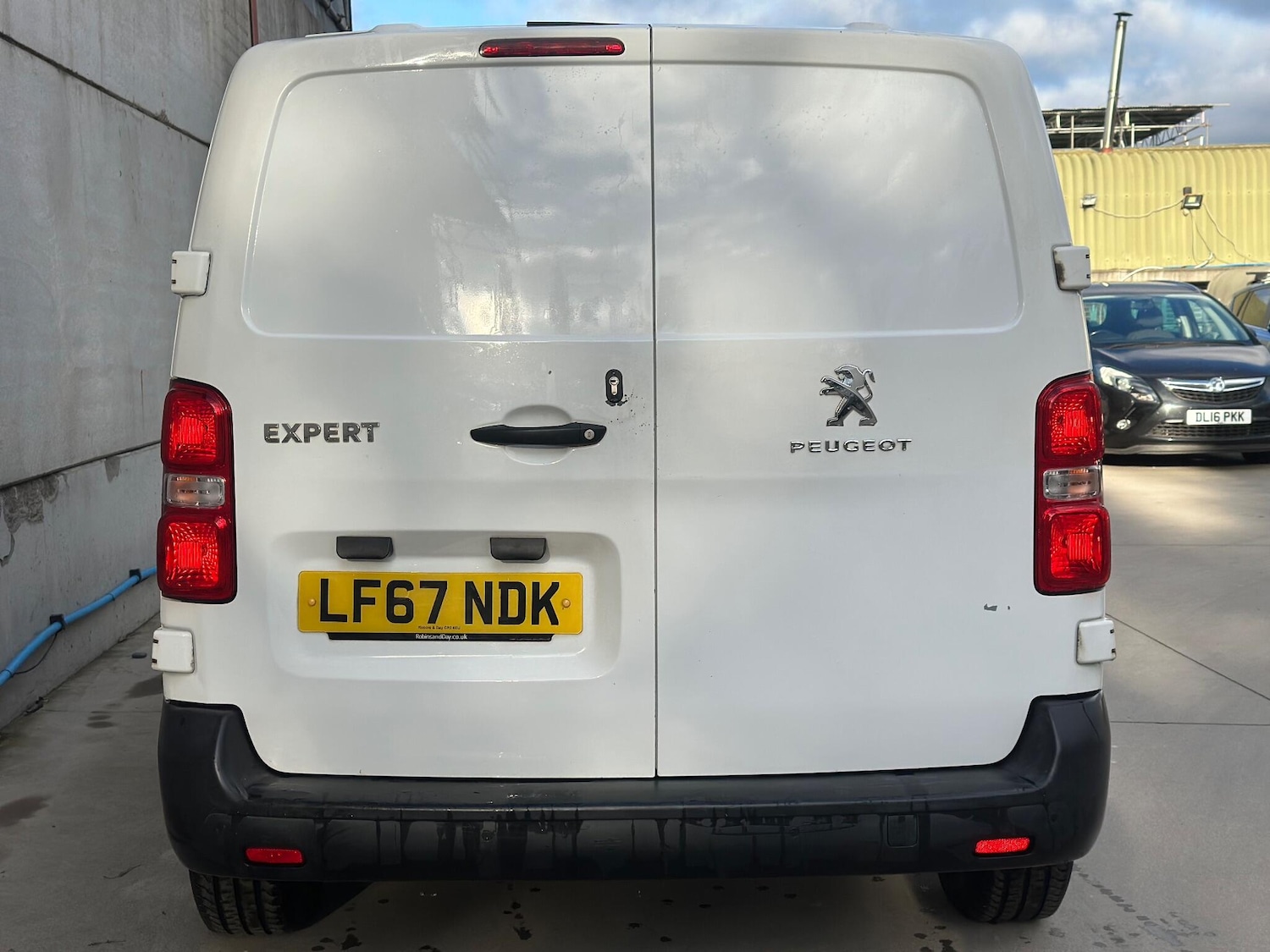 Used Peugeot Expert 2017 for sale - 77162782: Photo 8