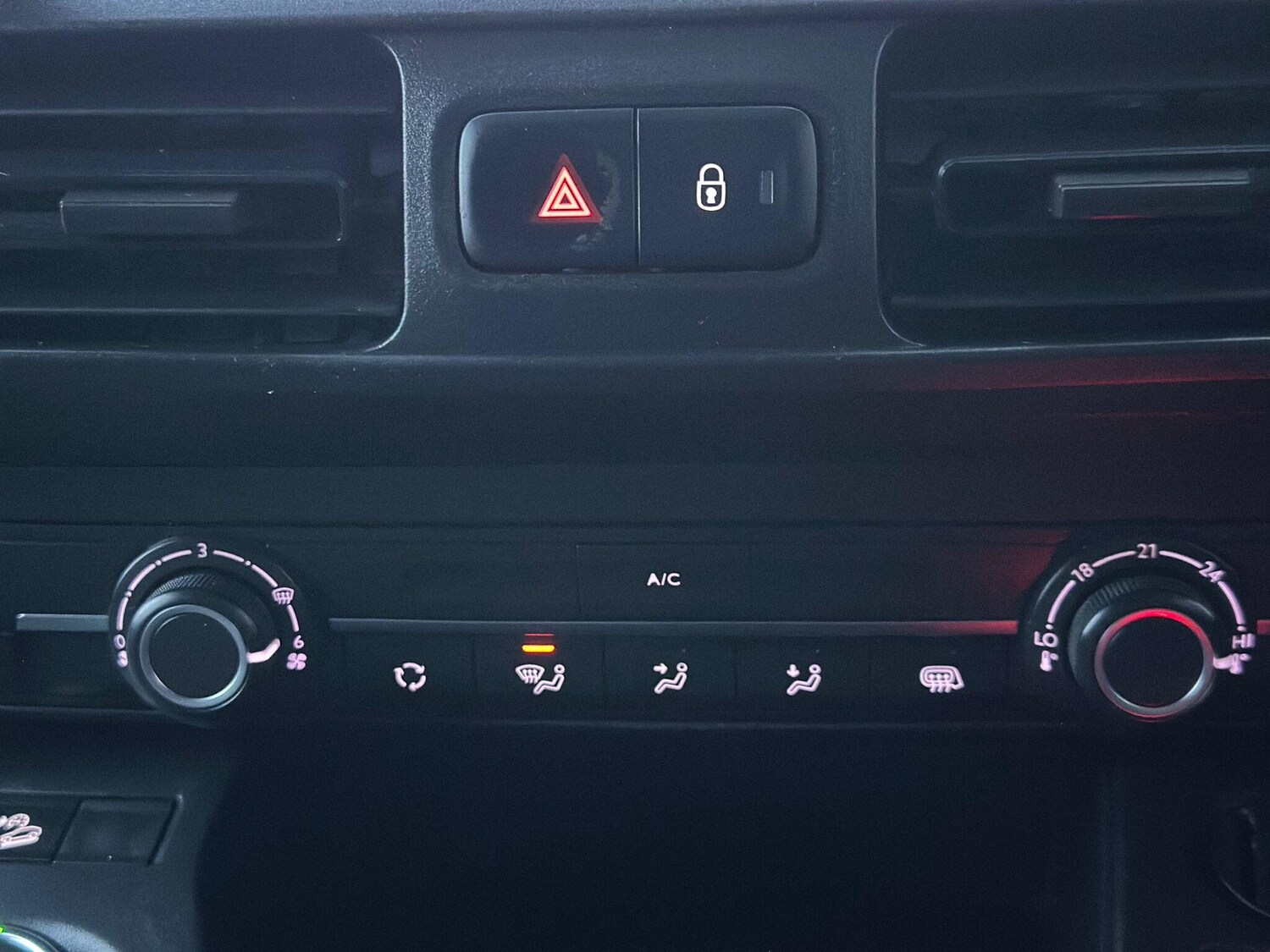 Used Vauxhall Combo 2019 for sale - 76550575: Photo 23