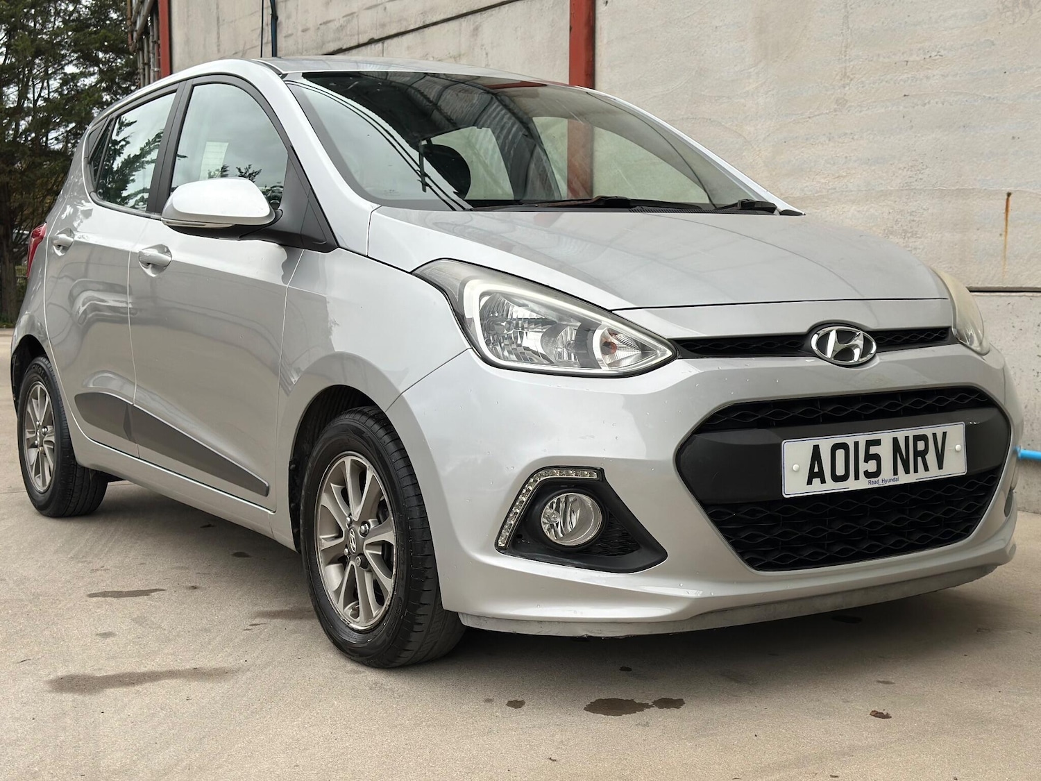 Used Hyundai i10 2015 for sale - 76360140: Photo 1