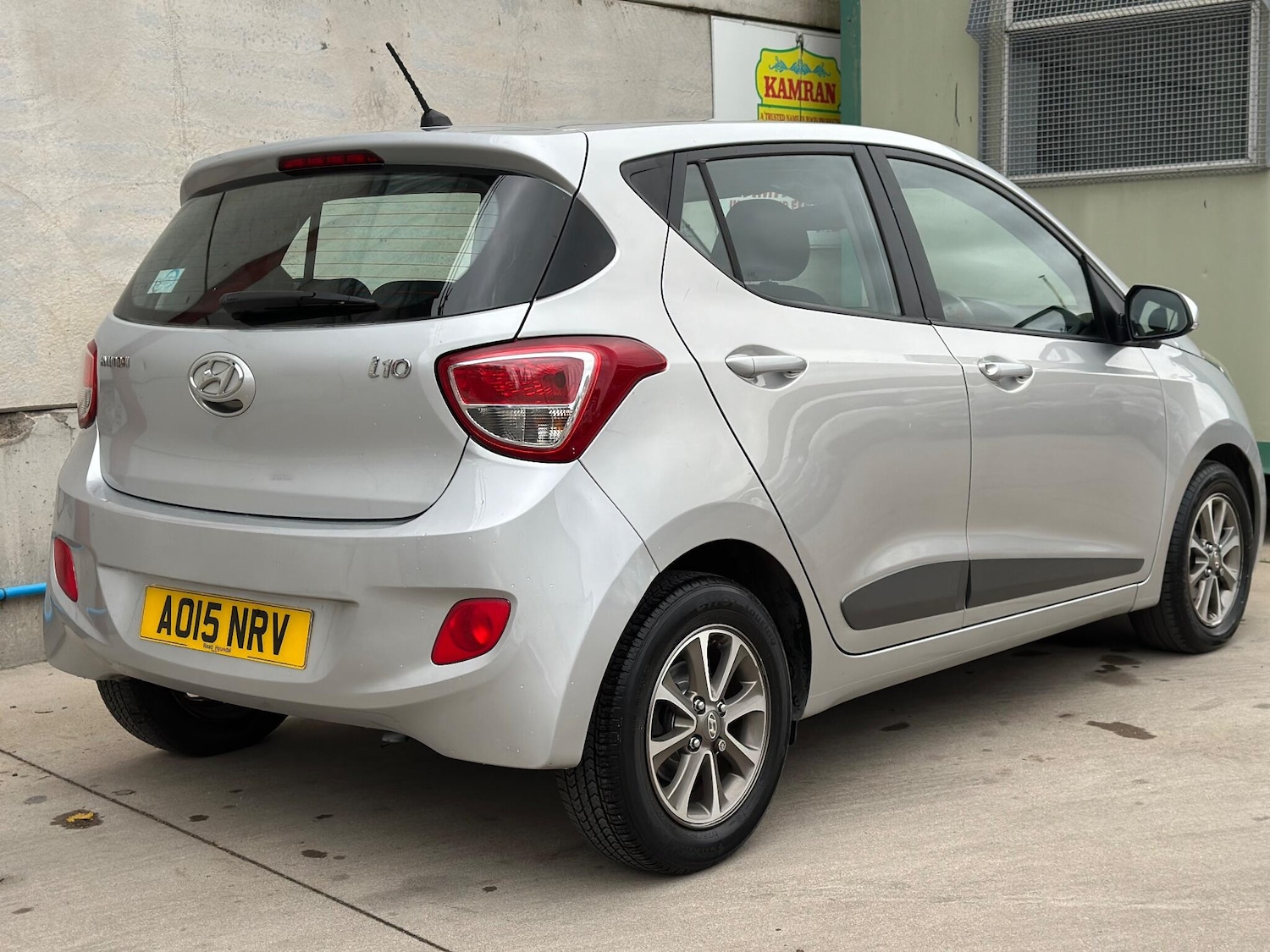 Used Hyundai i10 2015 for sale - 76360140: Photo 10