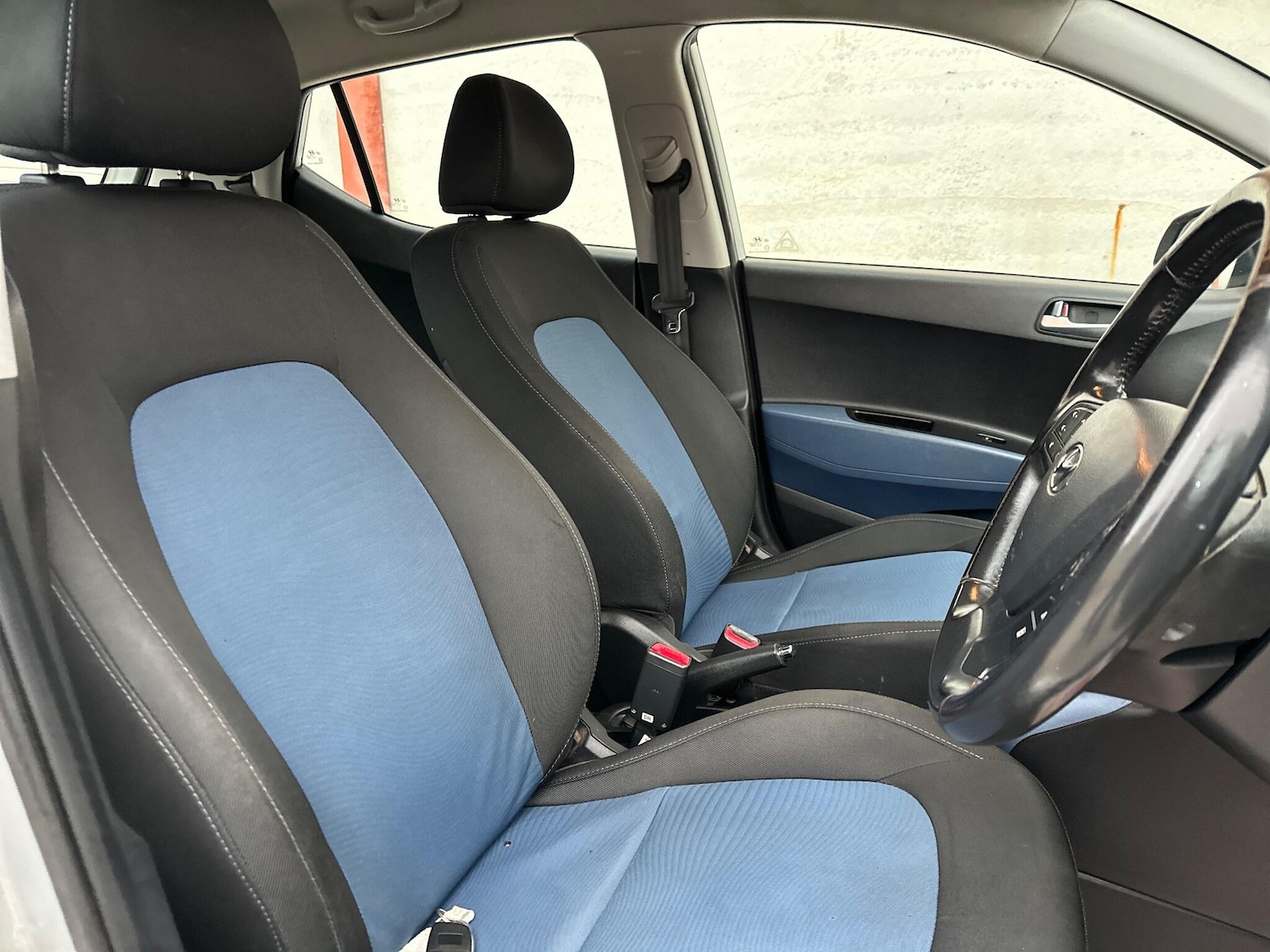 Used Hyundai i10 2015 for sale - 76360140: Photo 12