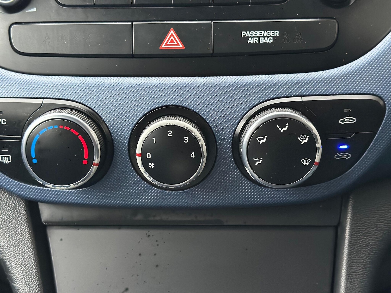 Used Hyundai i10 2015 for sale - 76360140: Photo 20