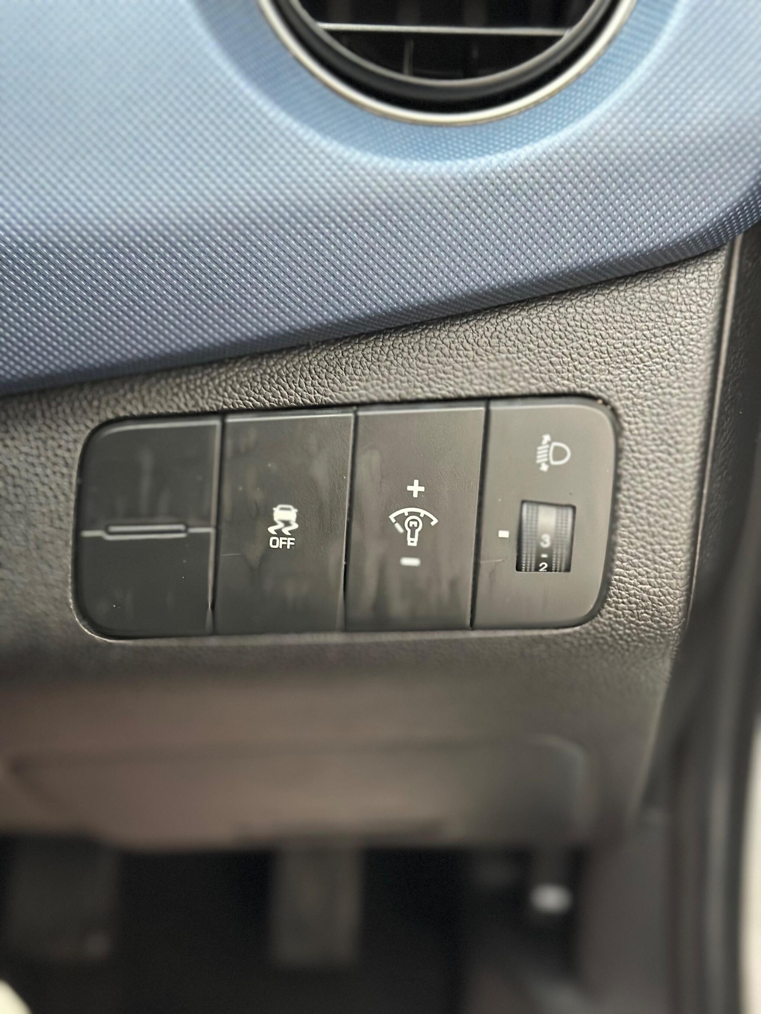 Used Hyundai i10 2015 for sale - 76360140: Photo 21