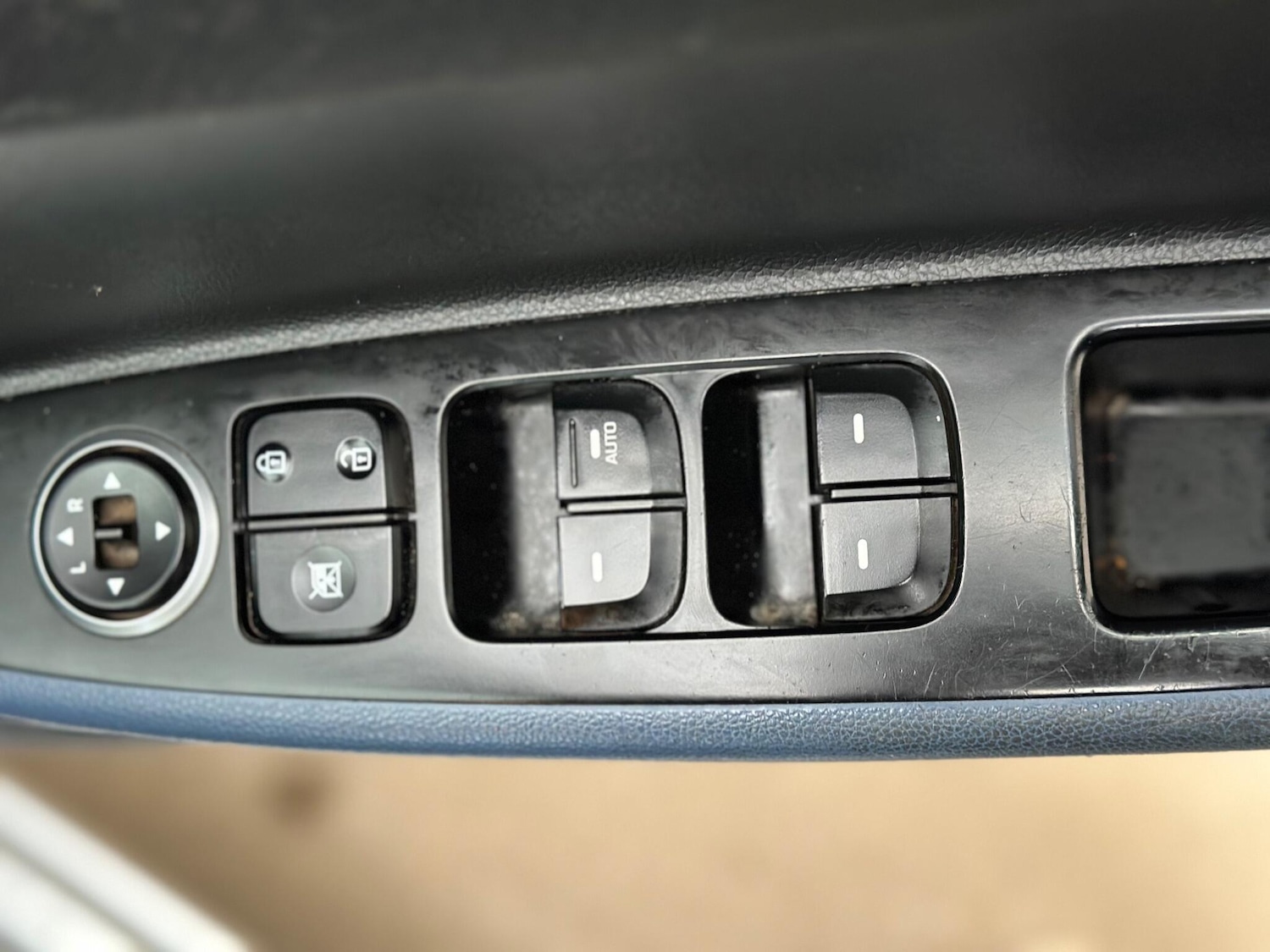 Used Hyundai i10 2015 for sale - 76360140: Photo 22