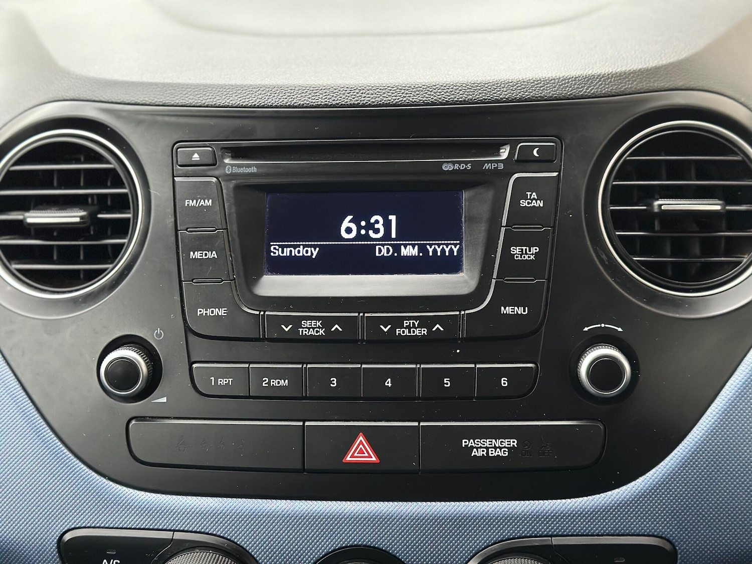 Used Hyundai i10 2015 for sale - 76360140: Photo 23