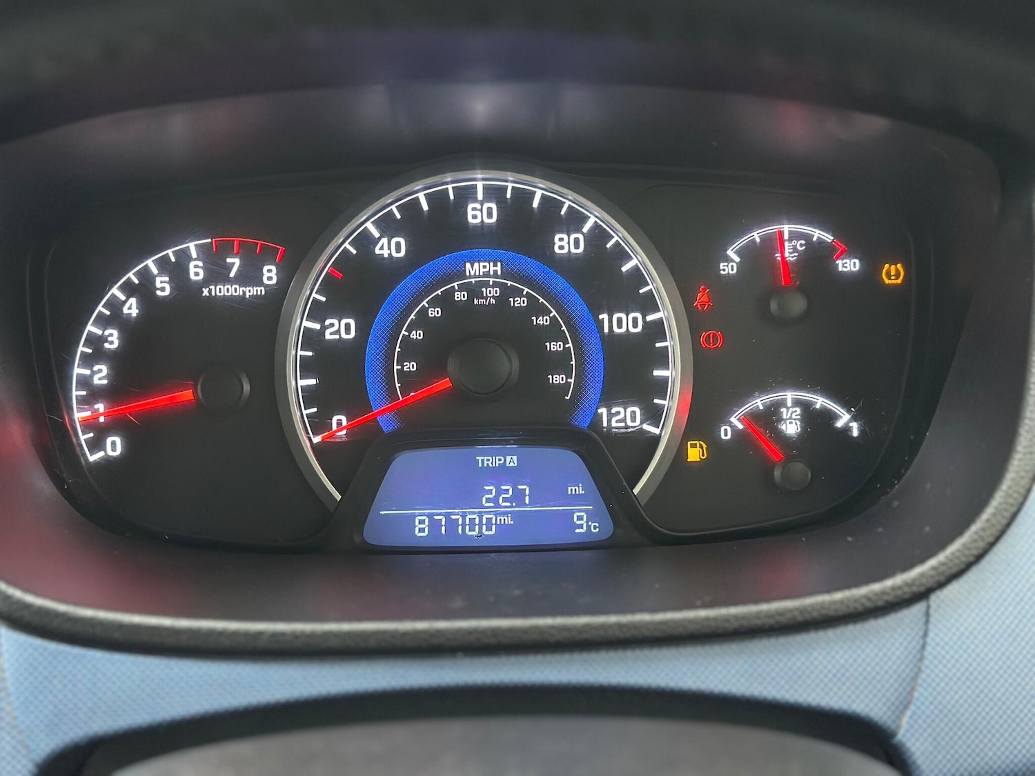 Used Hyundai i10 2015 for sale - 76360140: Photo 24