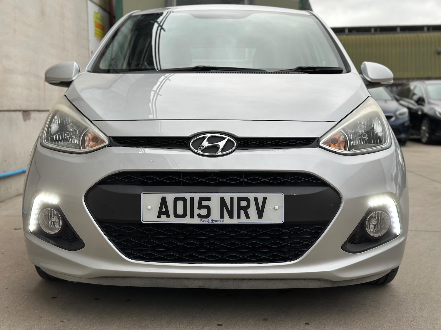 Used Hyundai i10 2015 for sale - 76360140: Photo 3