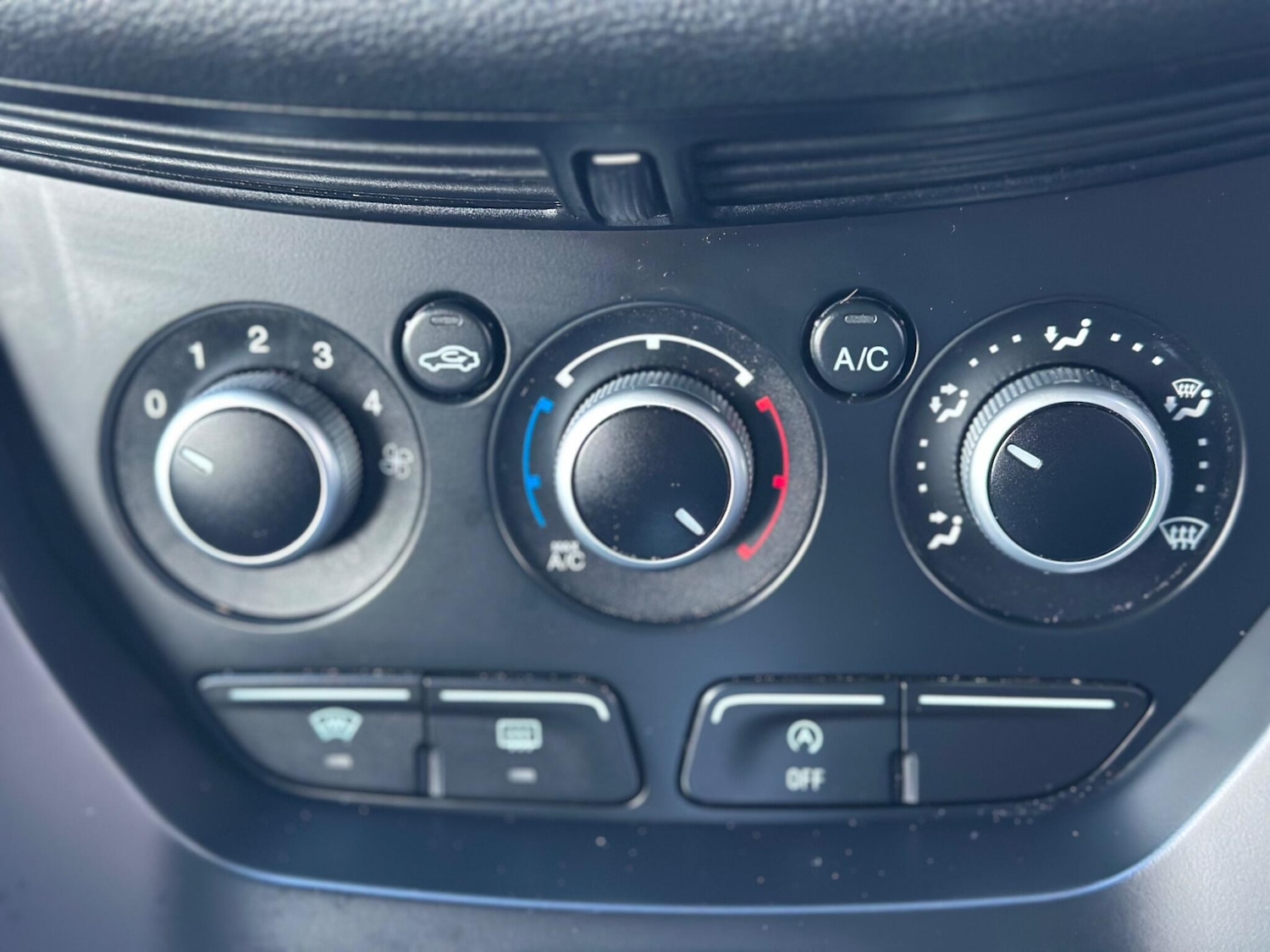 Used Ford Kuga 2014 for sale - 78100232: Photo 24