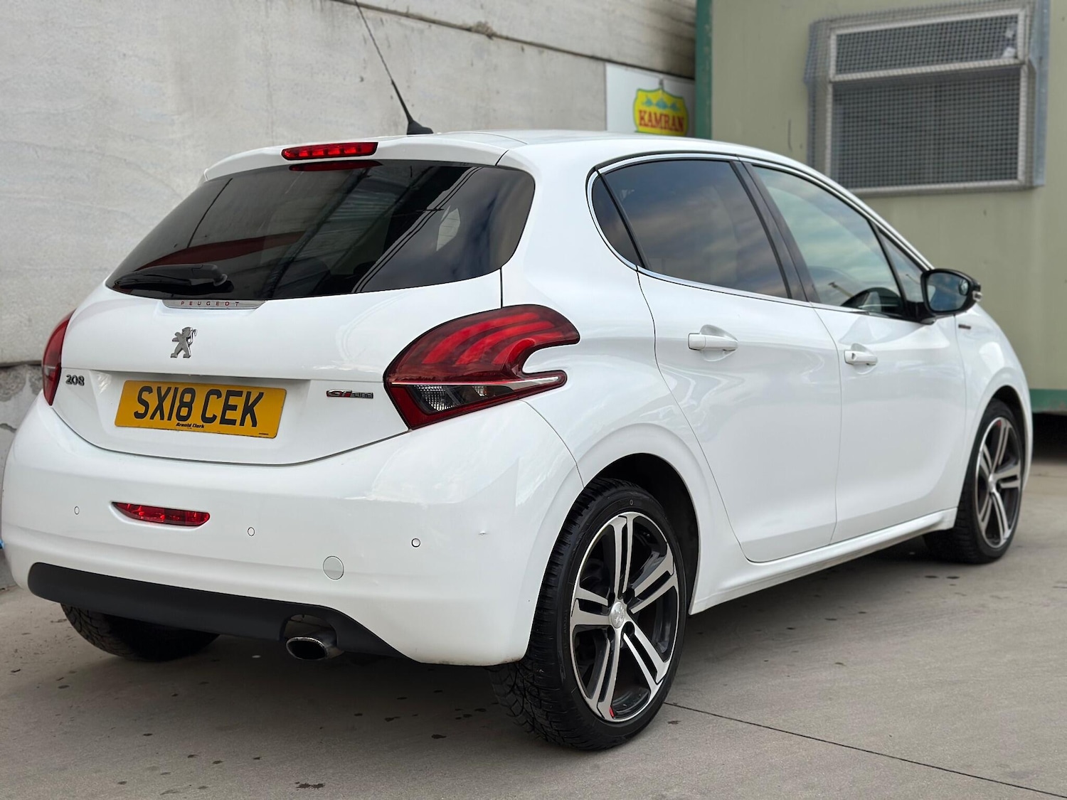 Used Peugeot 208 for sale - 76996972: Photo 10