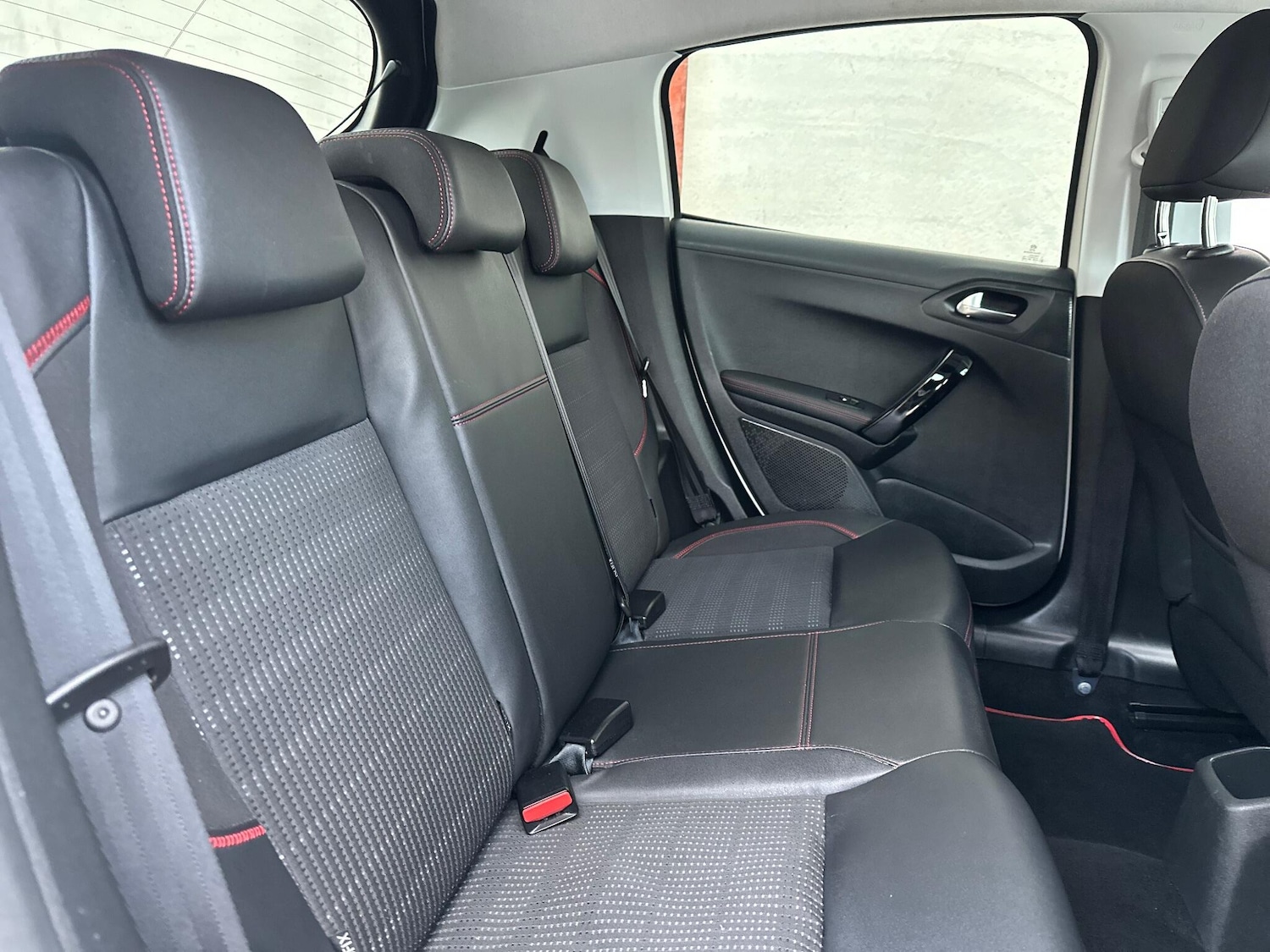 Used Peugeot 208 for sale - 76996972: Photo 15