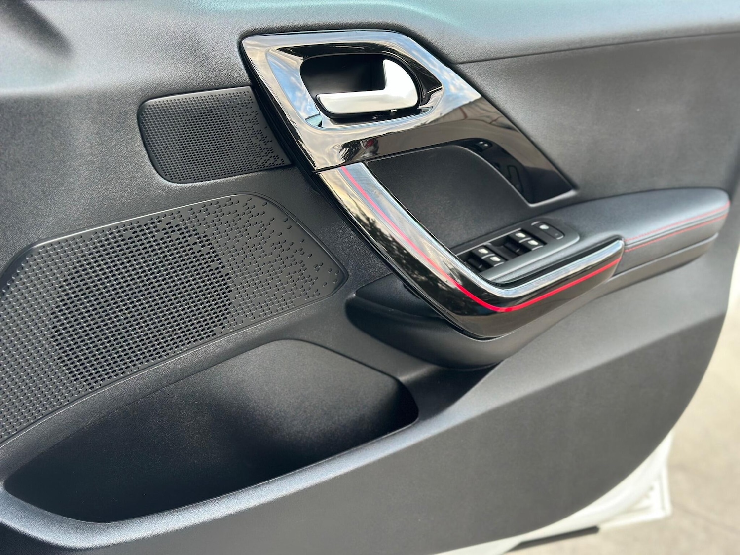 Used Peugeot 208 for sale - 76996972: Photo 26