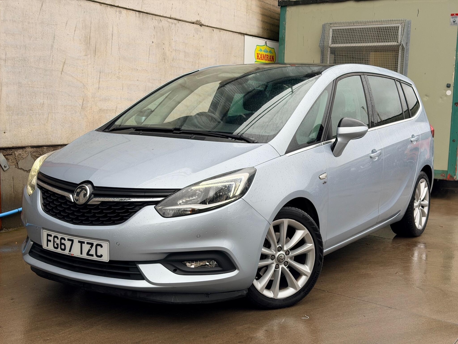 Used Vauxhall Zafira Tourer 2017 for sale - 76759473: Photo 10