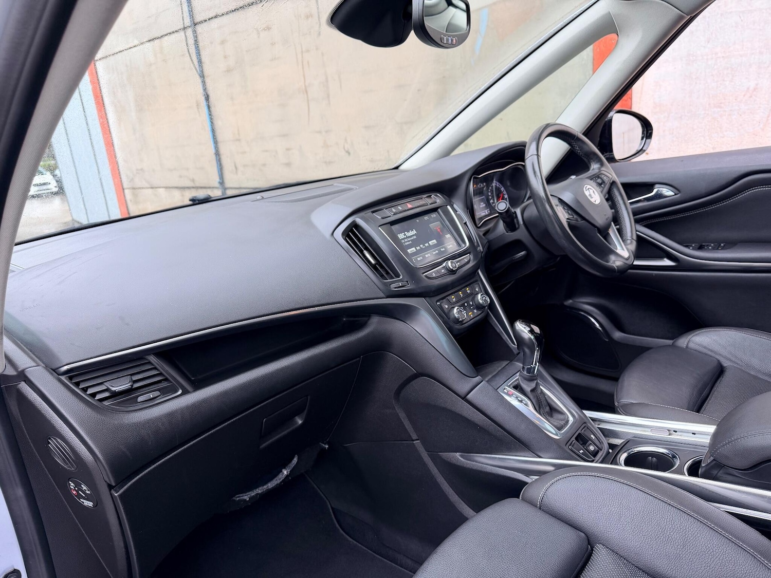 Used Vauxhall Zafira Tourer 2017 for sale - 76759473: Photo 14
